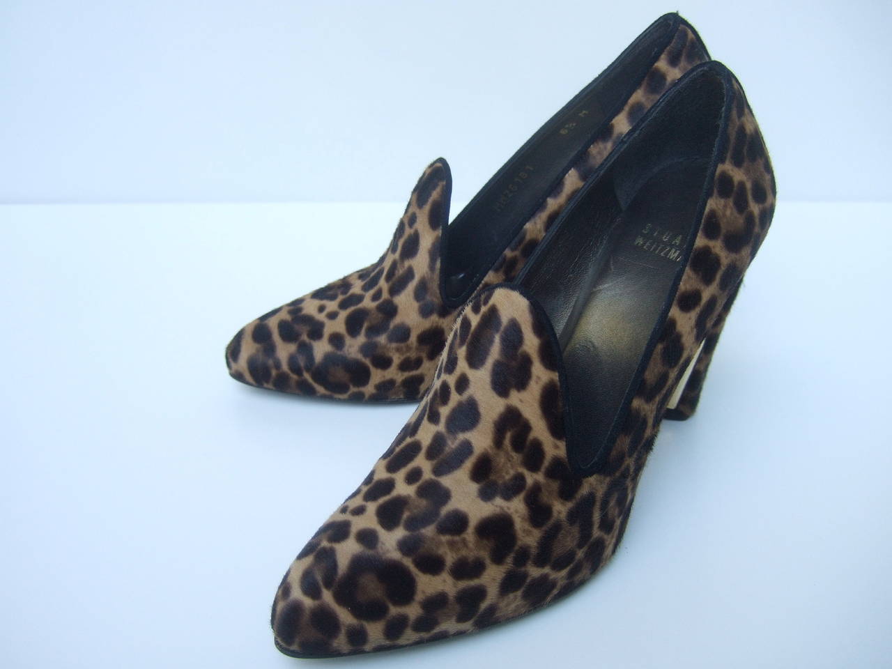 Stuart Weitzman Exotic Pony Fur Pumps US Size 6.5 M In Excellent Condition In University City, MO