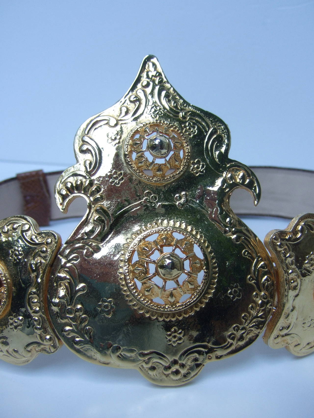 Gray ALEXIS KIRK Massive Ornate Gilt Metal Brown Leather Belt ca 1980s