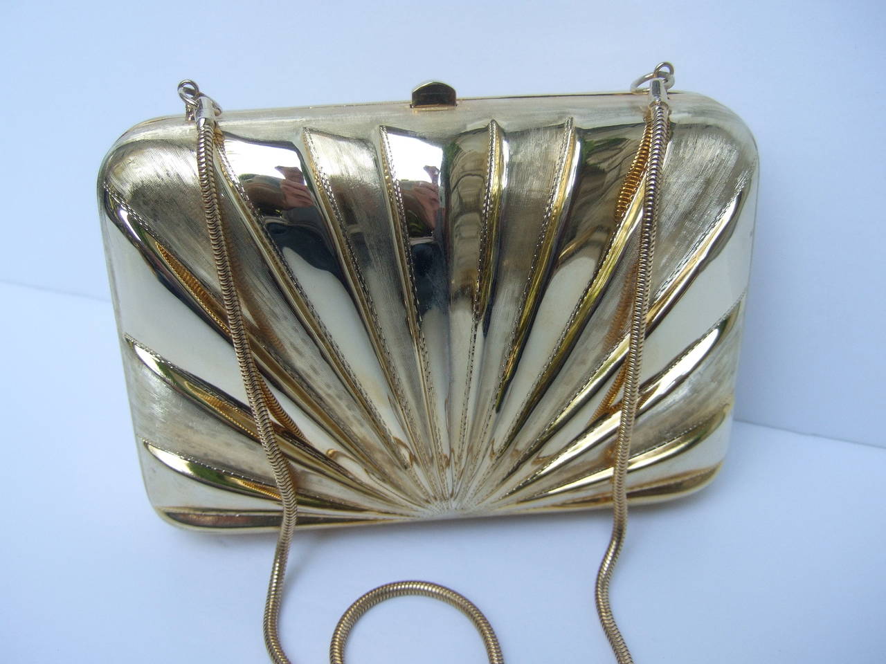 Reserved Saks Fifth Avenue Gilt Metal Evening Bag Made in Italy c 1980 In Good Condition In University City, MO