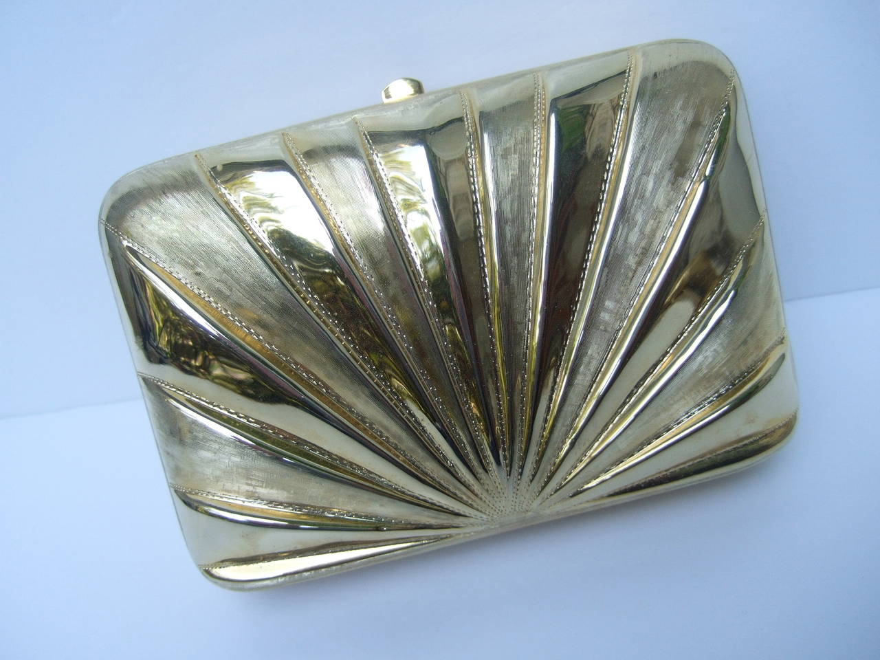 Women's Reserved Saks Fifth Avenue Gilt Metal Evening Bag Made in Italy c 1980