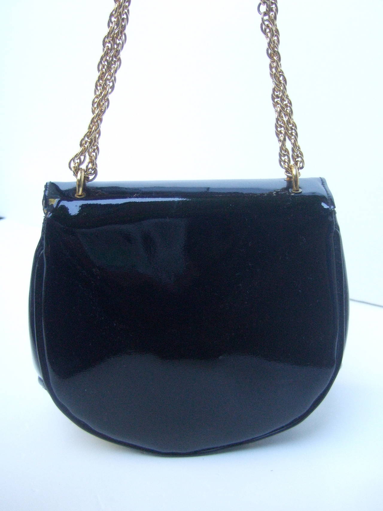 Saks Fifth Avenue Black Patent Leather Lion Handbag  c 1970 1