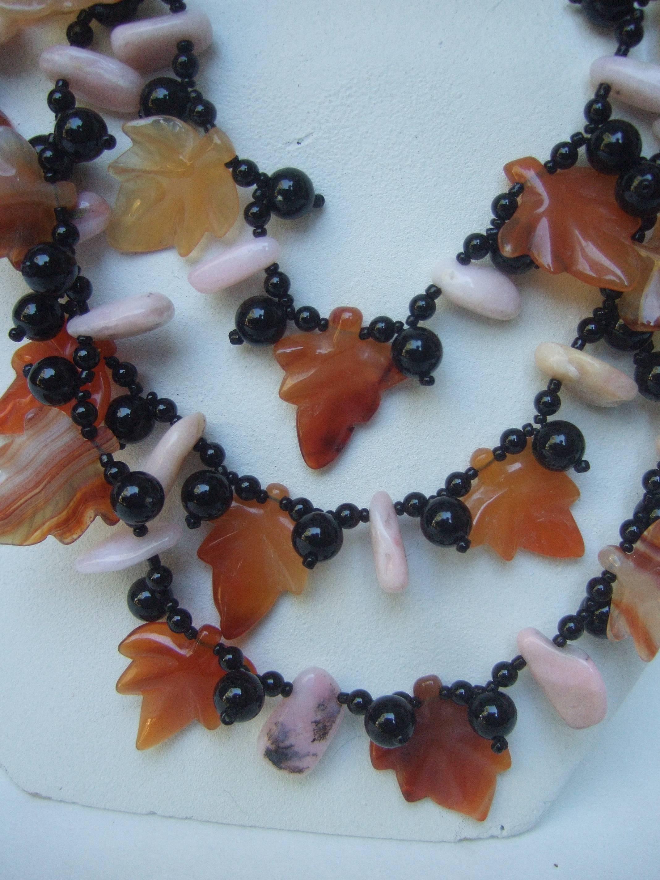 Artisan Carved Glass Beaded Leaf Necklace  For Sale 3