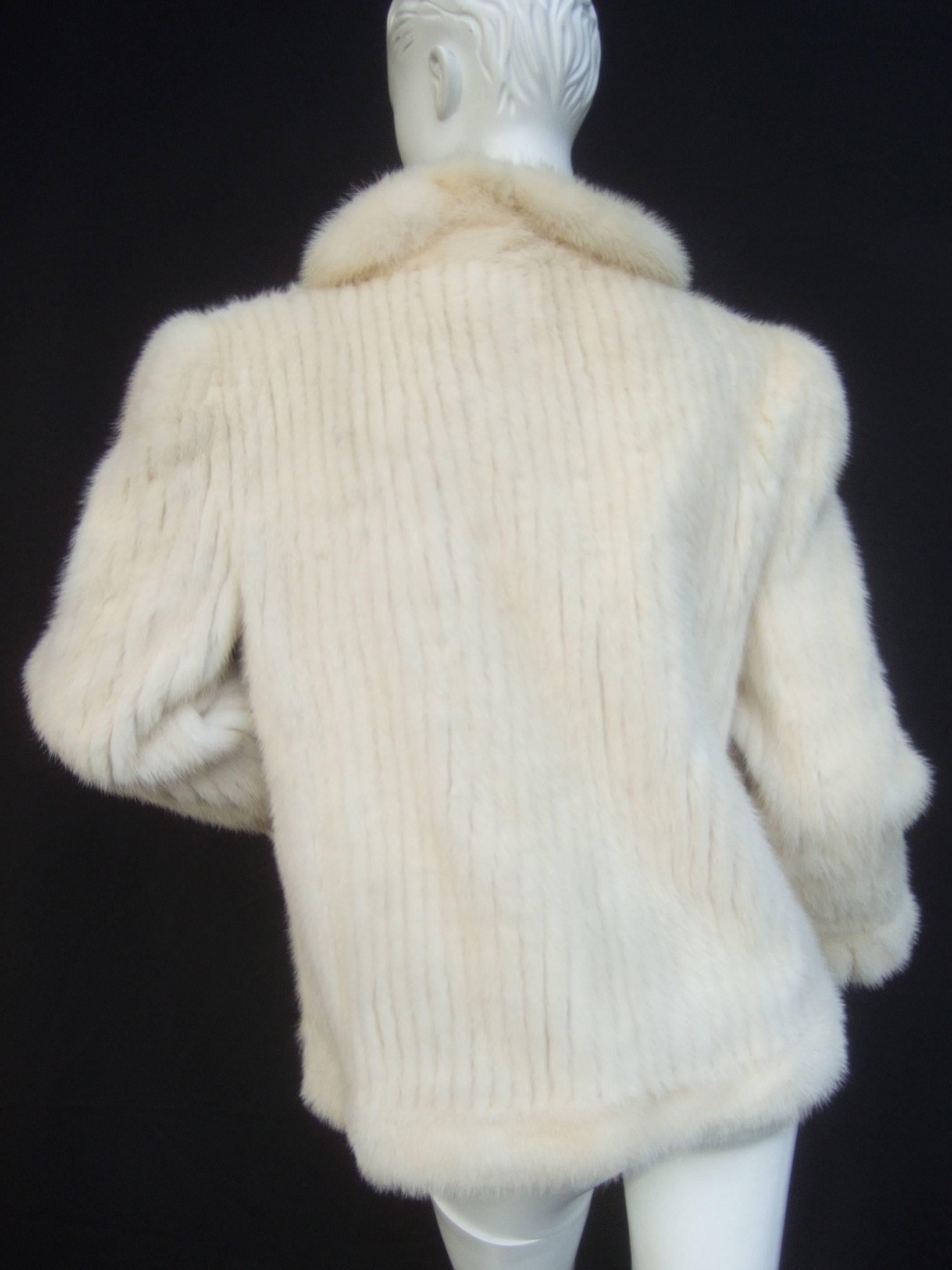 Women's Luxurious Ribbed Pearl Mink Fur Jacket c 1980