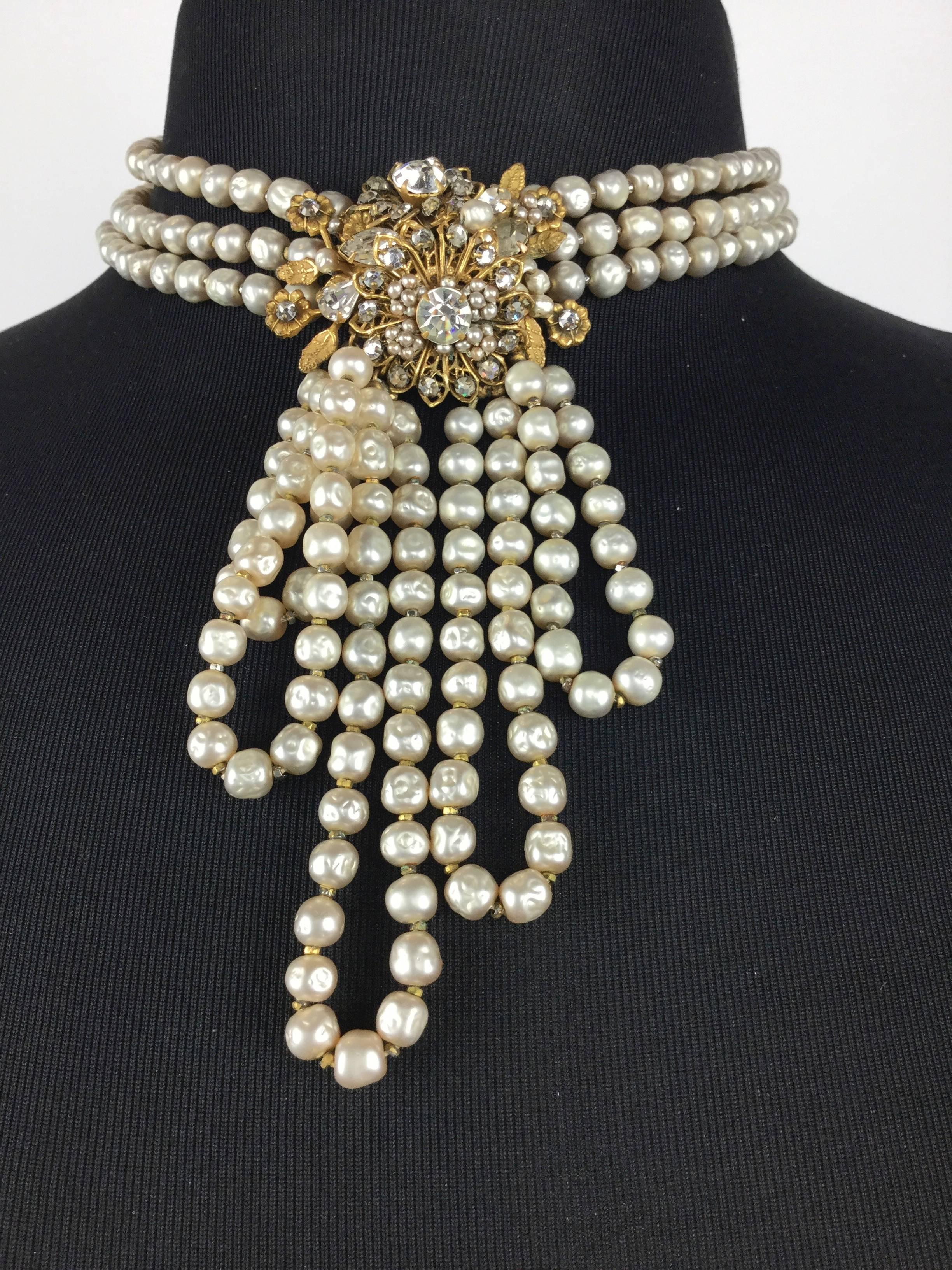 Edwardian Dramatic Faux Pearl Necklace By Robert Demario. 1950's.