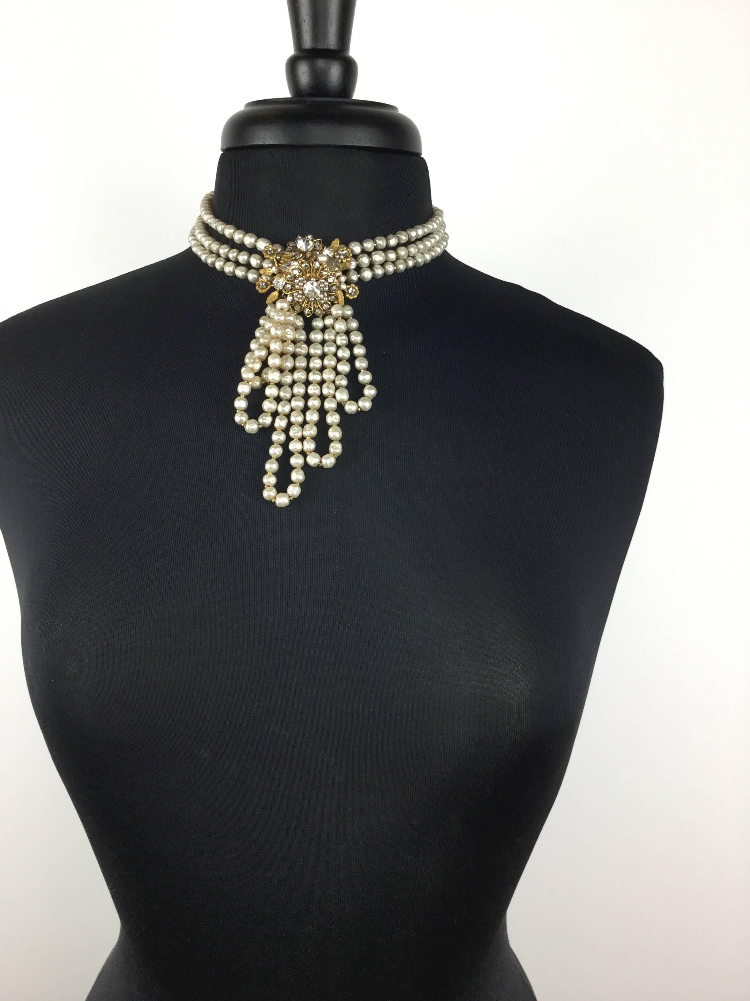 Dramatic Faux Pearl Necklace By Robert Demario. 1950's. In Excellent Condition In University City, MO