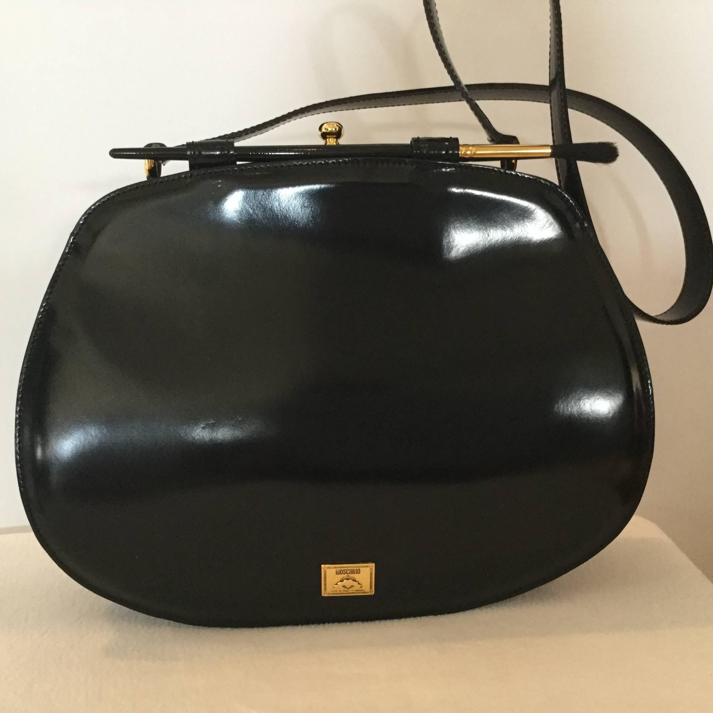 Rare Moschino Artist's Palette Handbag. 1990's. In Excellent Condition In University City, MO