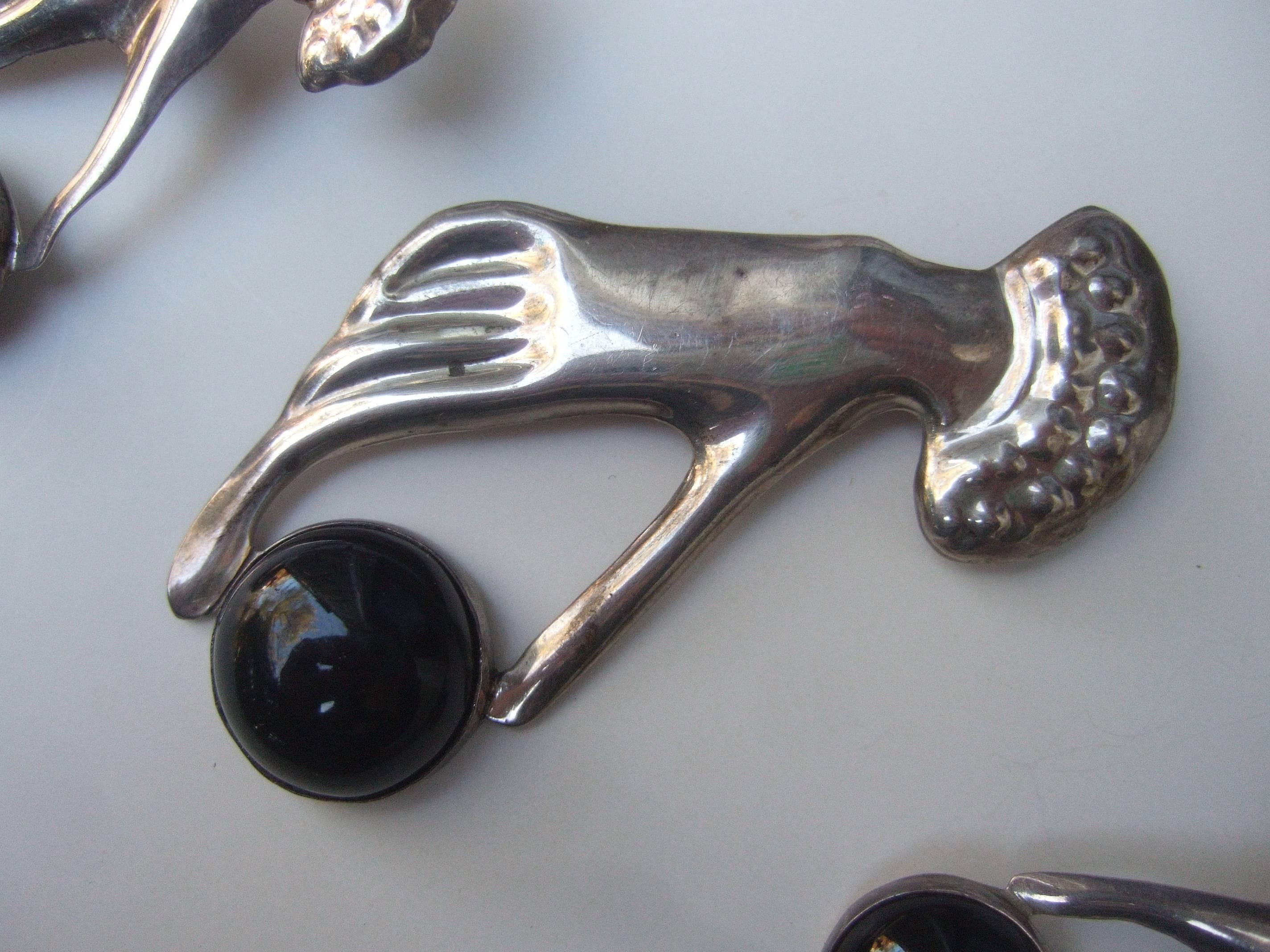 Artisan Mexican Sterling Figural Hand Brooch & Earrings c 1980s For Sale