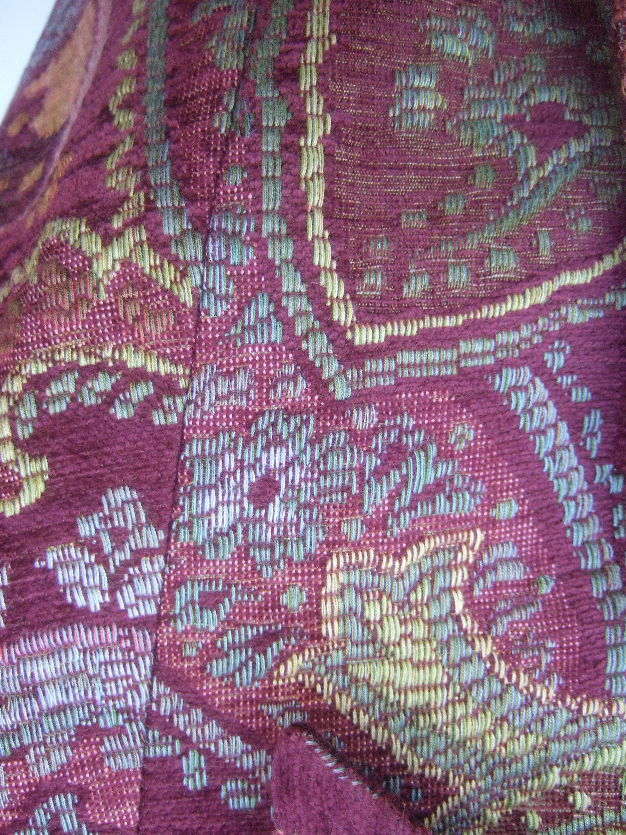 Etro Burgundy Paisley Tapestry Jacket Size 44 For Sale 1