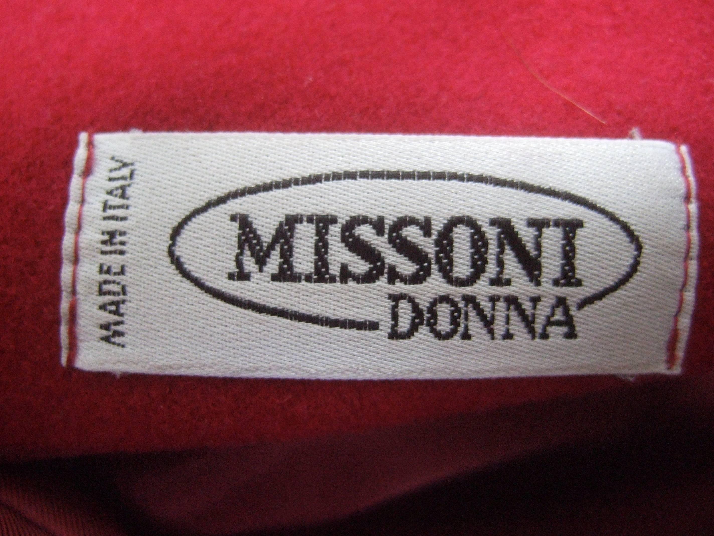 Missoni Donna Berry Color Wool 3/4 Length Coat Made in Italy In Good Condition For Sale In University City, MO