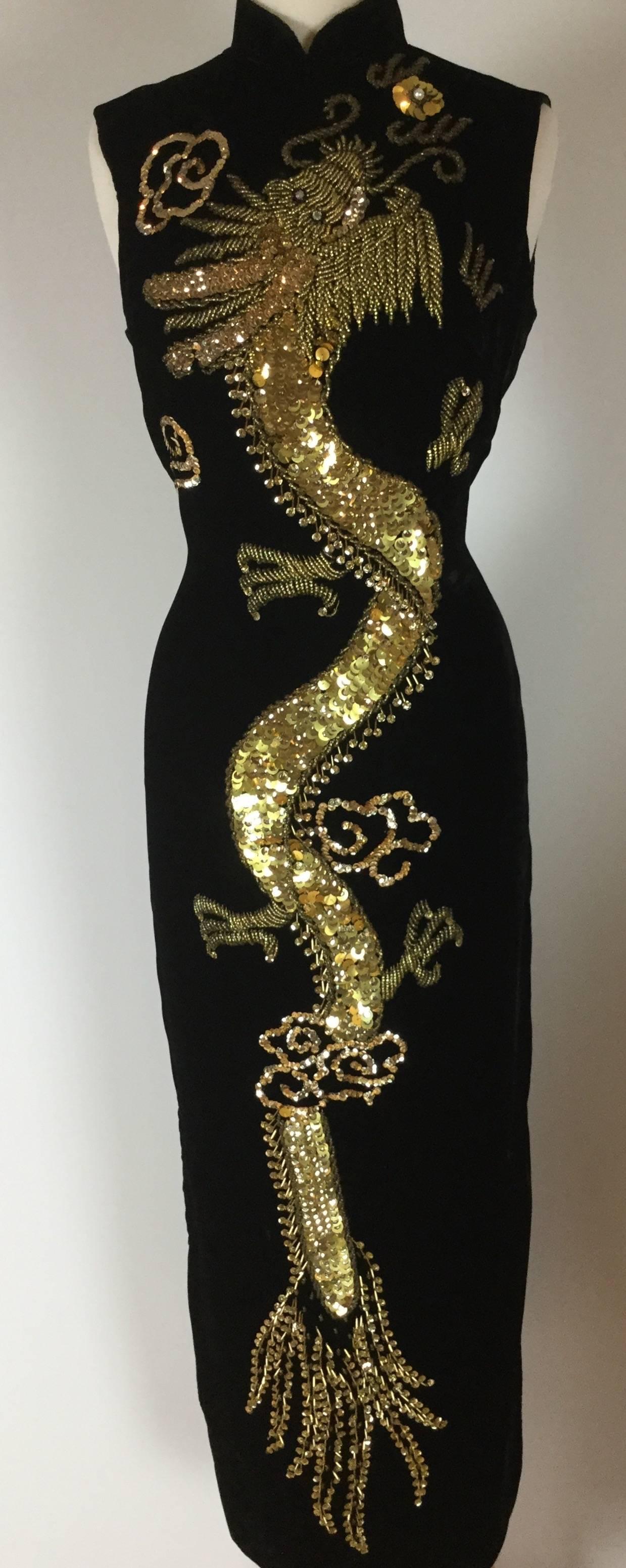 Red Carpet Worthy 1950's Couture Chinese Dragon Sheath Dress. 3