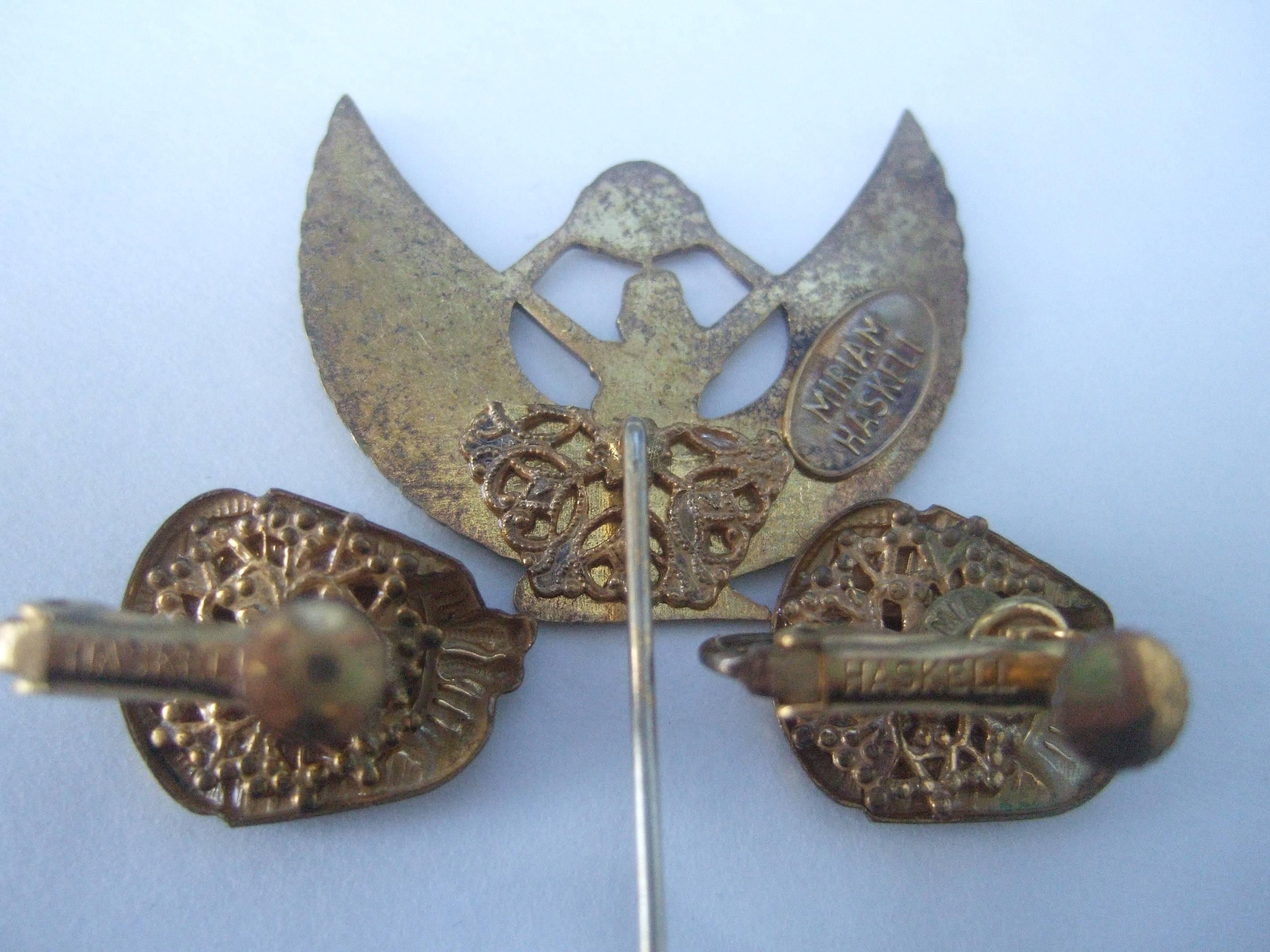Miriam Haskell Egyptian Revival Stick Pin & Earrings ca 1970 For Sale 6
