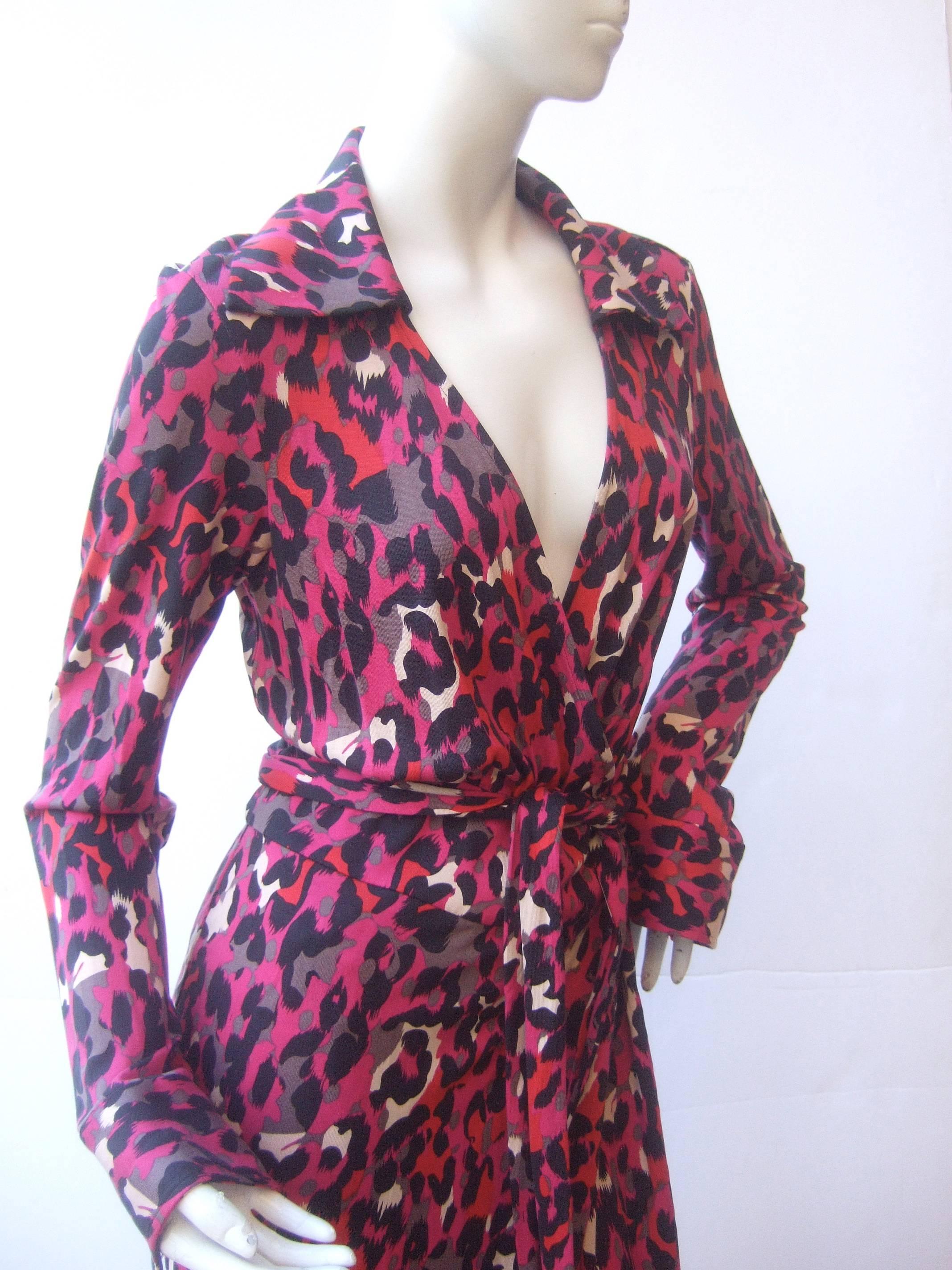 Diane Von Furstenberg Silk Jersey Animal Print Wrap Dress  In Excellent Condition In University City, MO