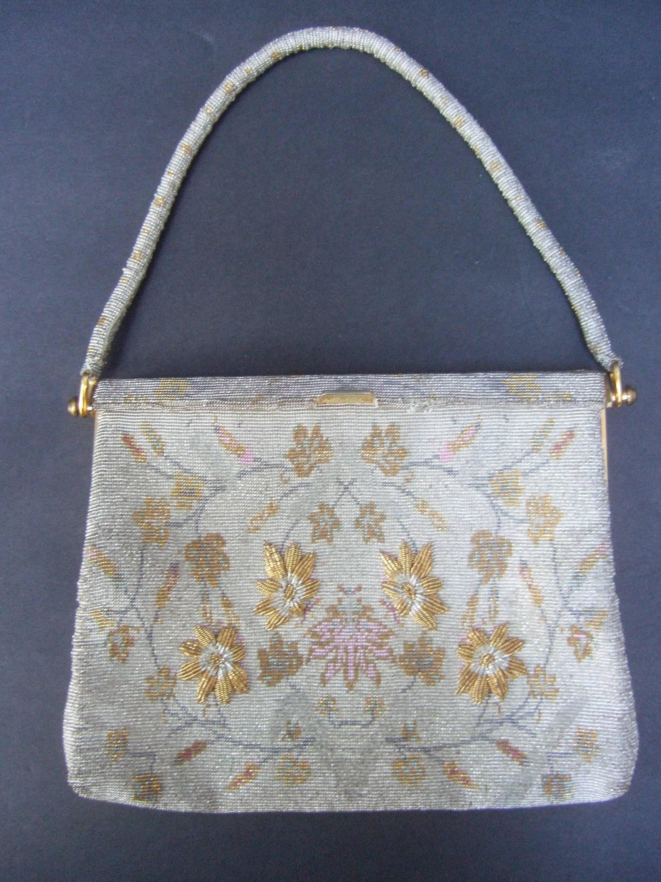 Exquisite Glass Beaded Floral Evening Bag ca 1960 In Good Condition In University City, MO