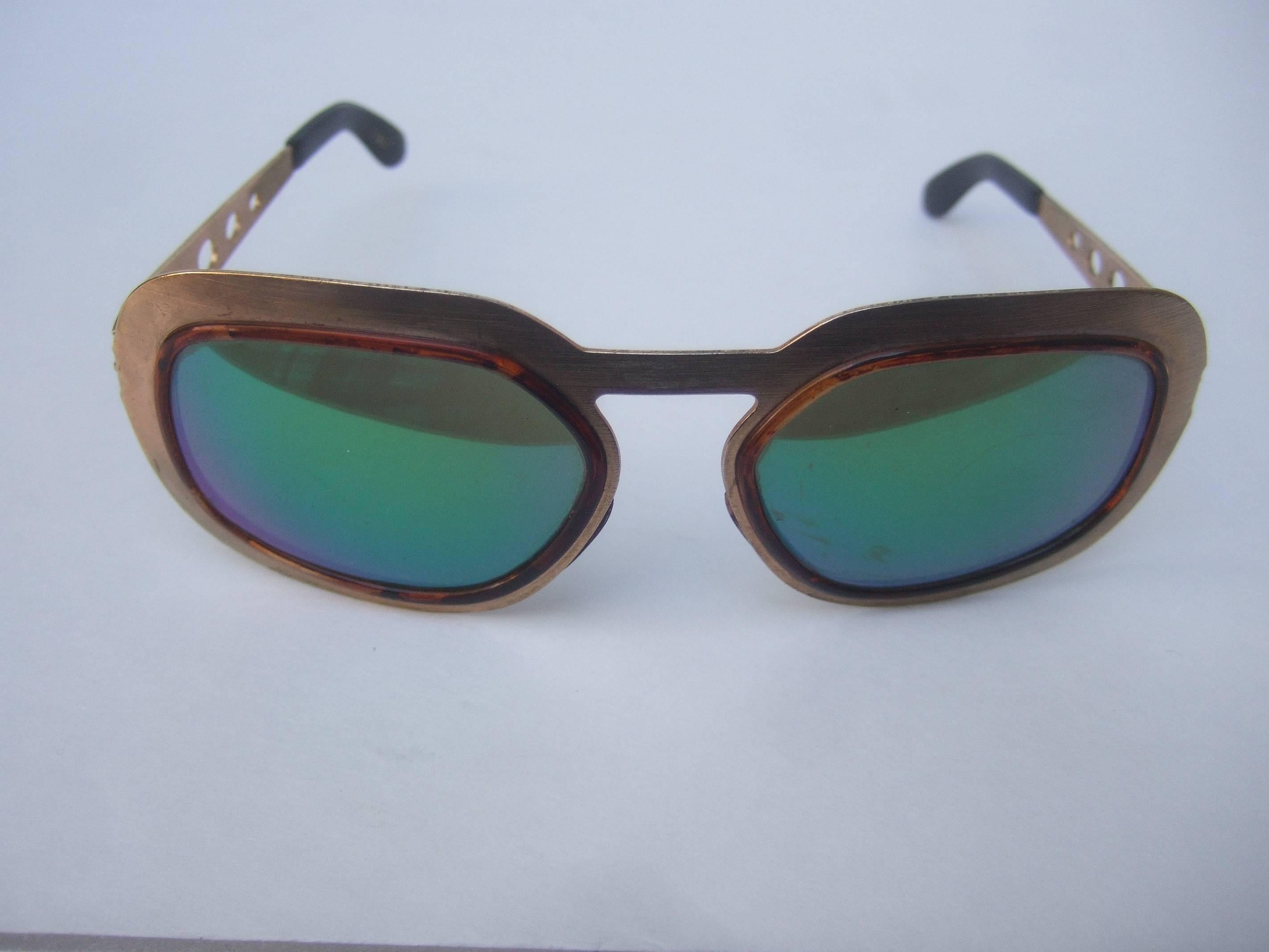 Women's Sleek Gilt Metal Green Tinted Sun Glasses Made in Italy 1970s For Sale