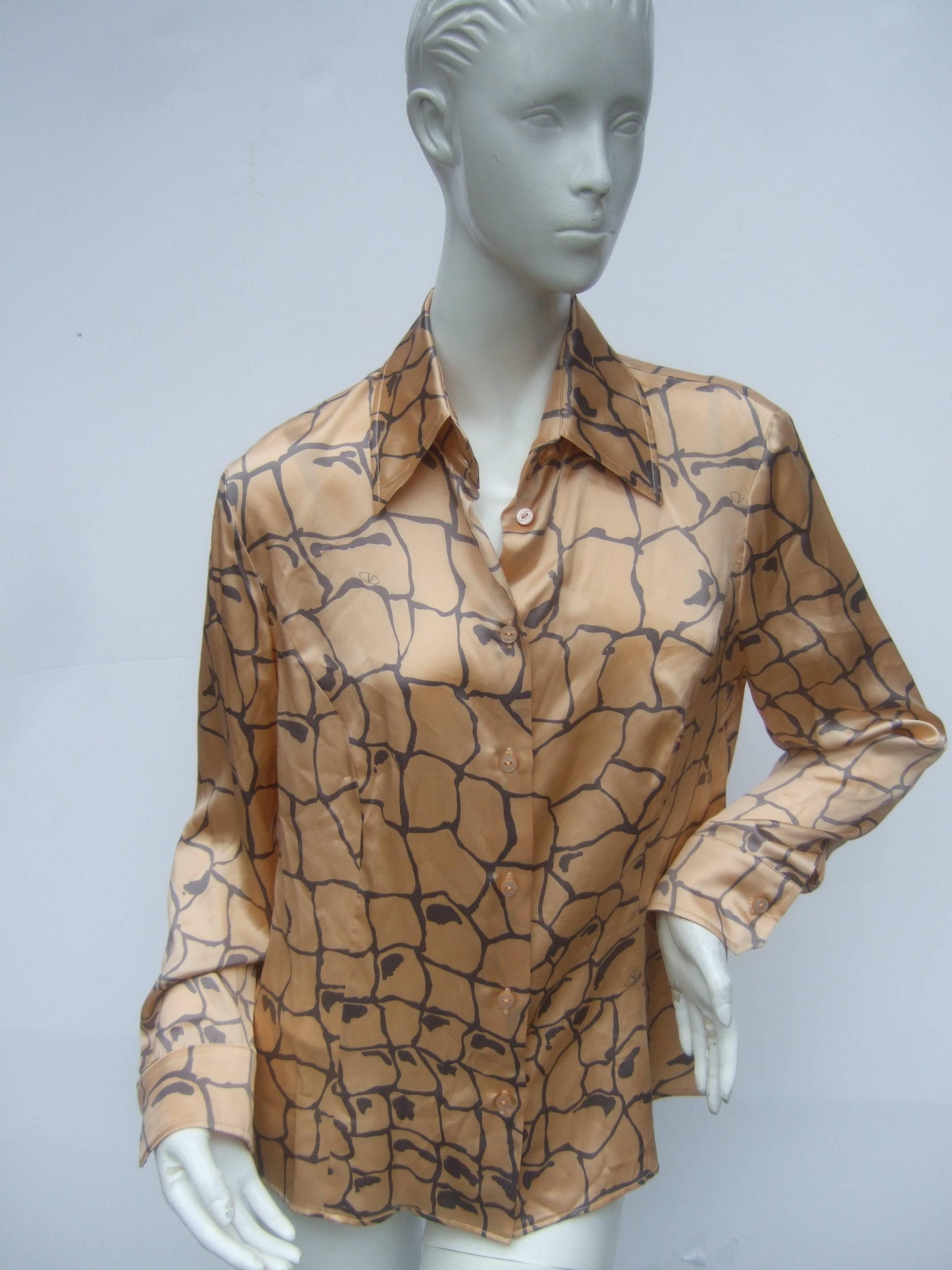 Valentino Italy Silk Charmeuse Peach and Gray Print Blouse US Size 12  For Sale 2
