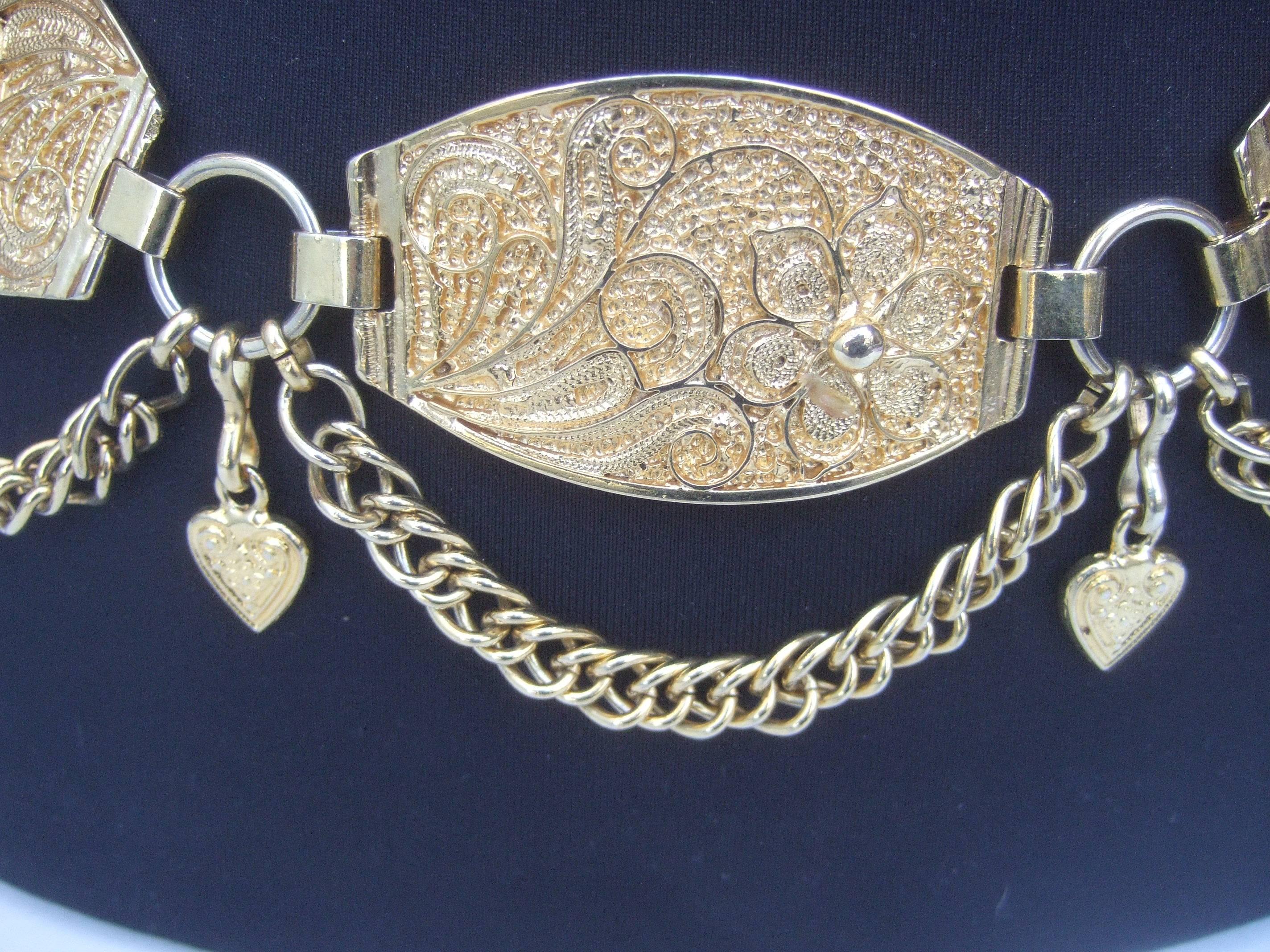 Neiman Marcus Italian Gilt Metal Medallion Belt c 1980s In Excellent Condition In University City, MO