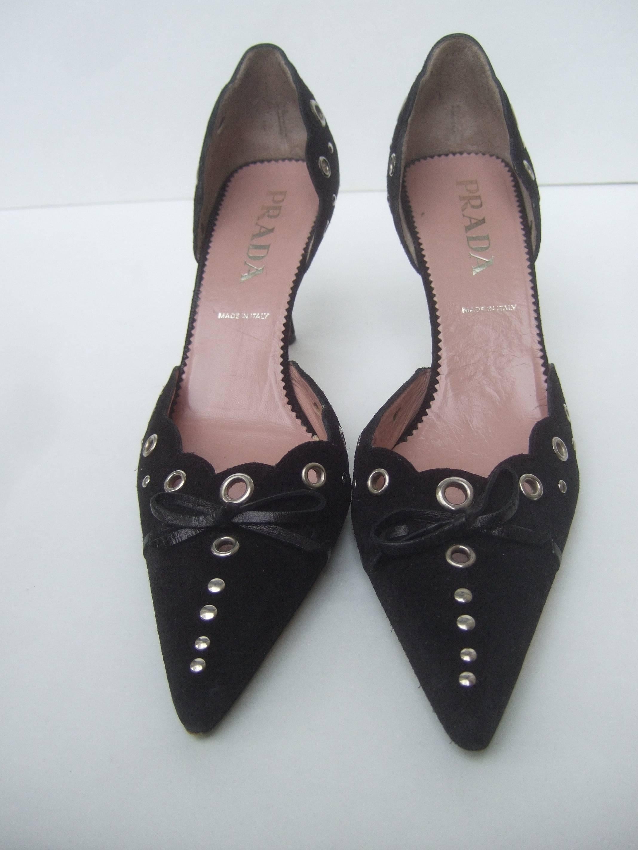 Prada Black Suede Grommet Pumps Size 38 In Good Condition In University City, MO