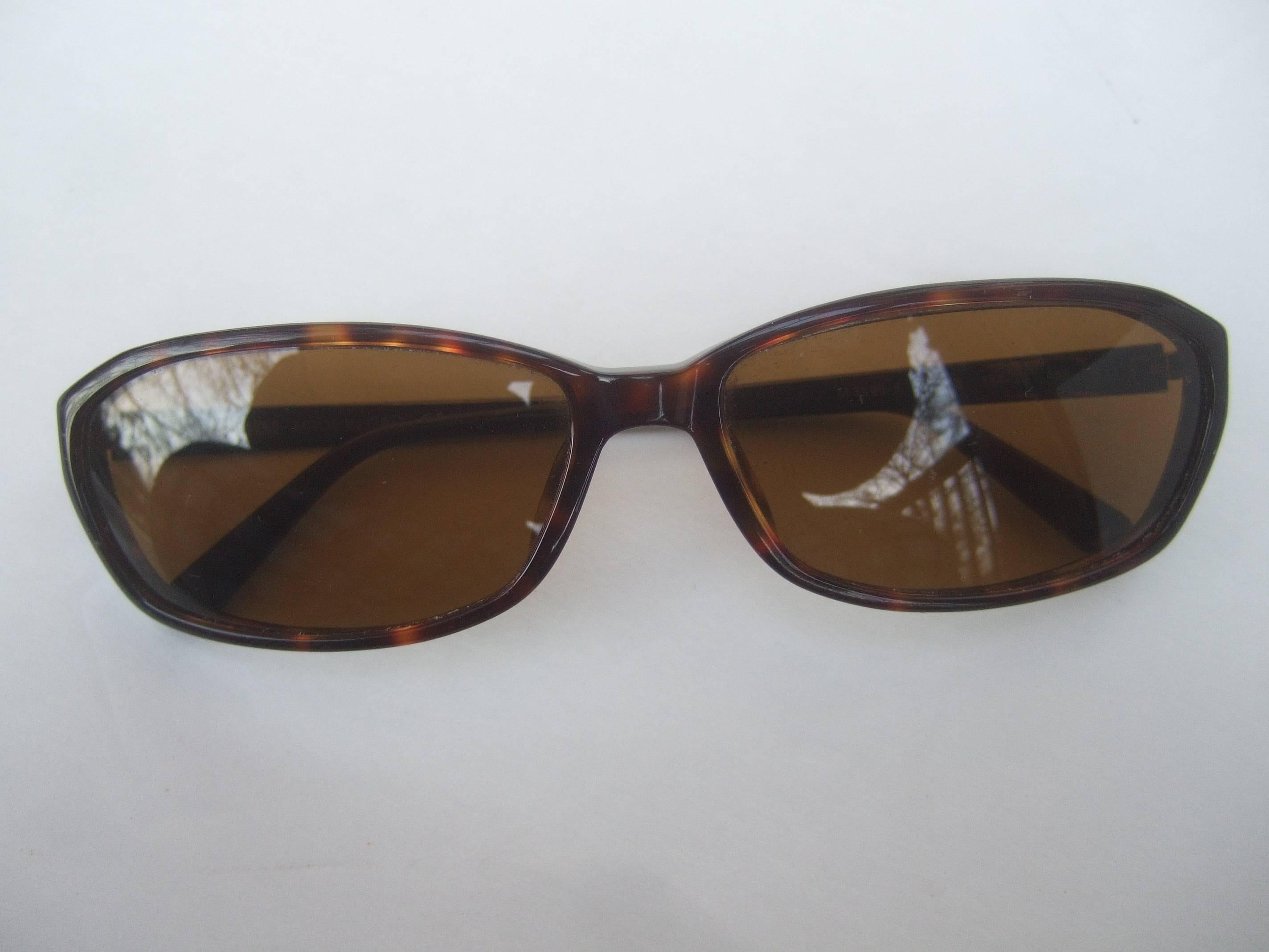 Moschino Tortoise Shell Brown Lucite Lens Sunglasses in Case For Sale 1