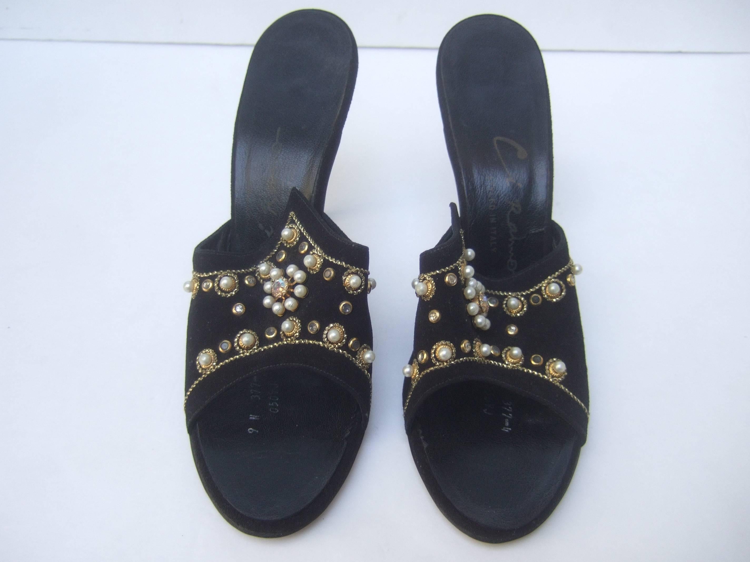 Jeweled Vintage Black Suede Mules Made in Italy ca 1960 In Good Condition For Sale In University City, MO