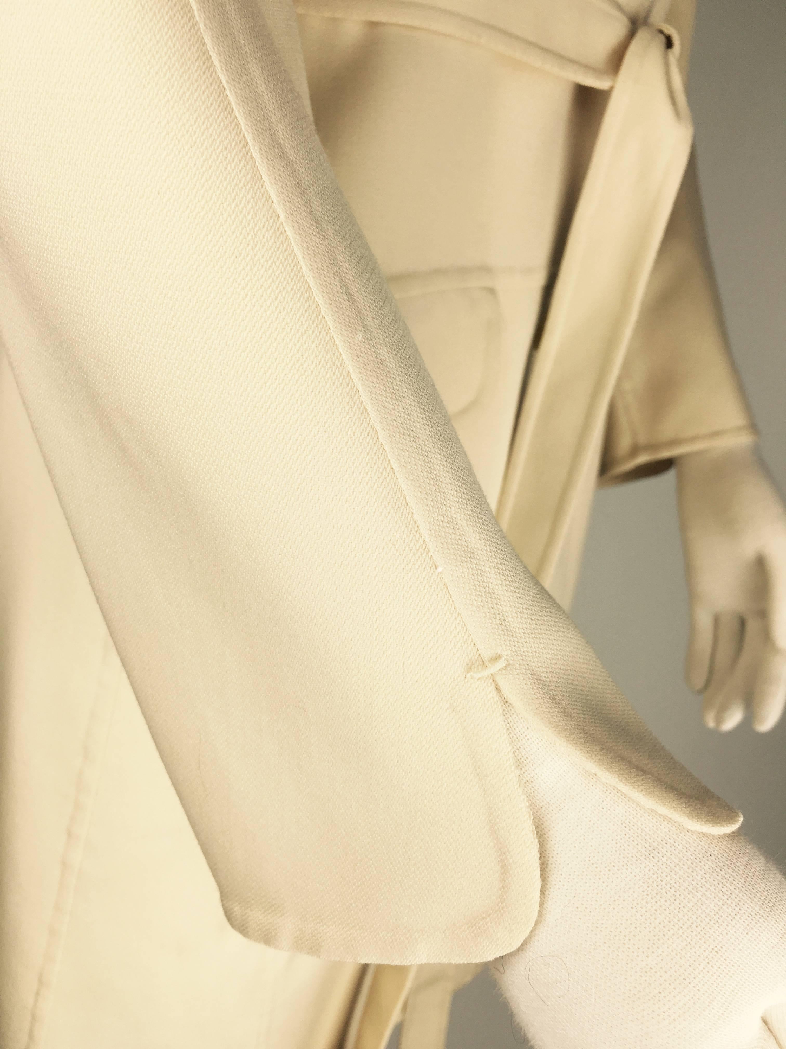 Chado Ralph Rucci Vintage Mantel aus Wolle mit Gürtel.  Damen im Angebot