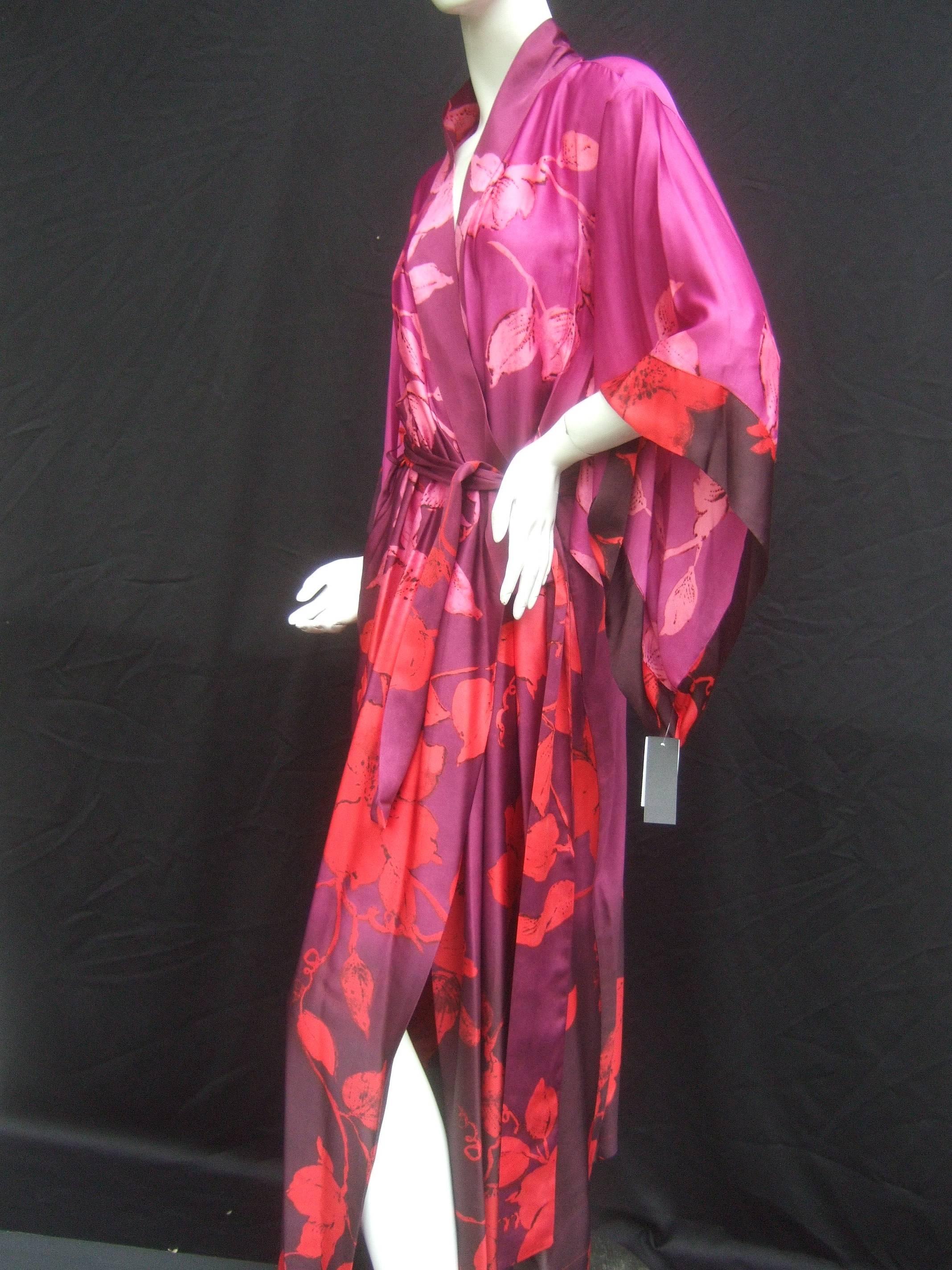 Natori Luxurious Floral Print Robe New With Tags  3