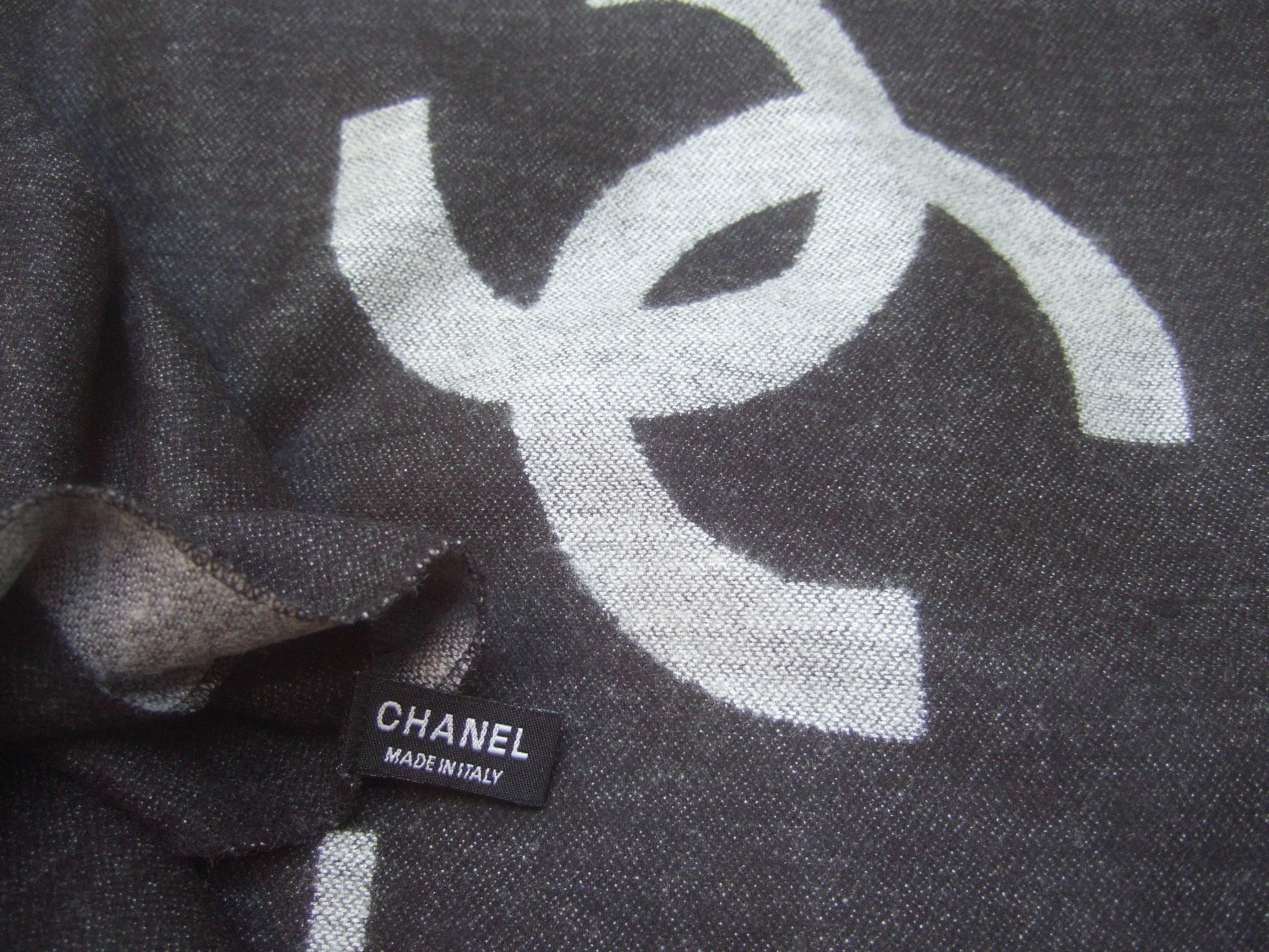 Chanel Charcoal Gray Silk Wool Blend Shawl Made in Italy  2