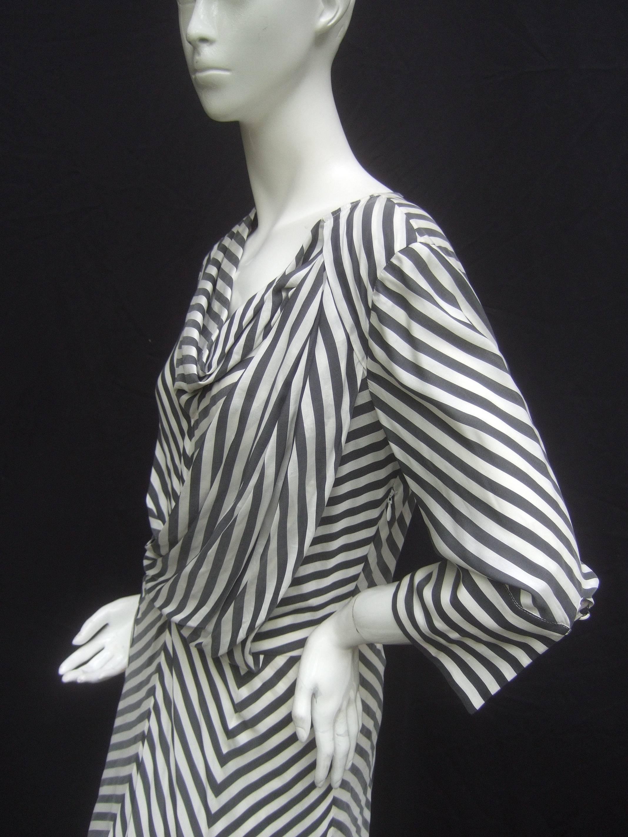 Les Copains Crisp Silk Chevron Striped Dress Made in Italy  2