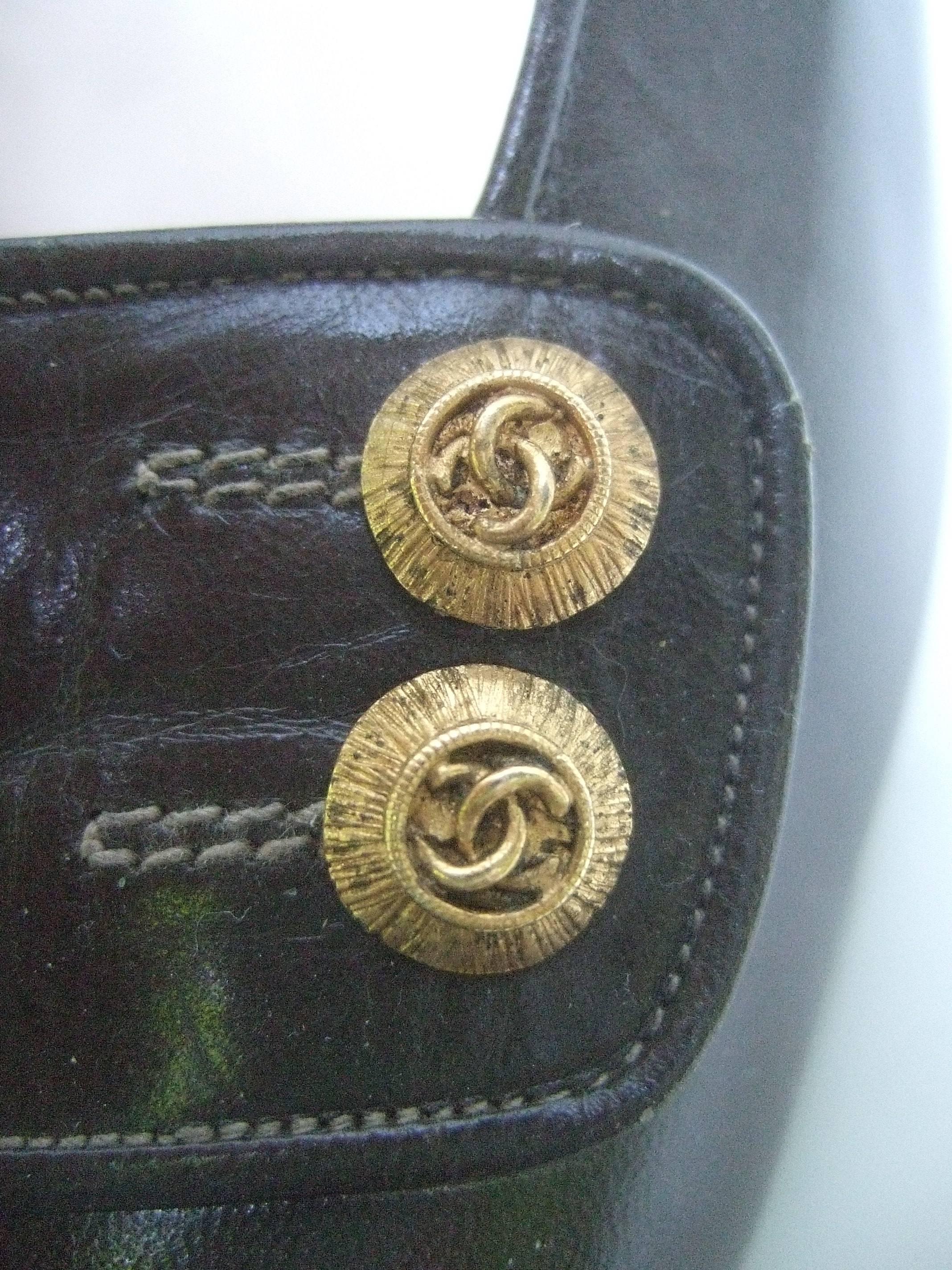 Women's Chanel Classic Gray Brown Leather Pumps ca 1980s