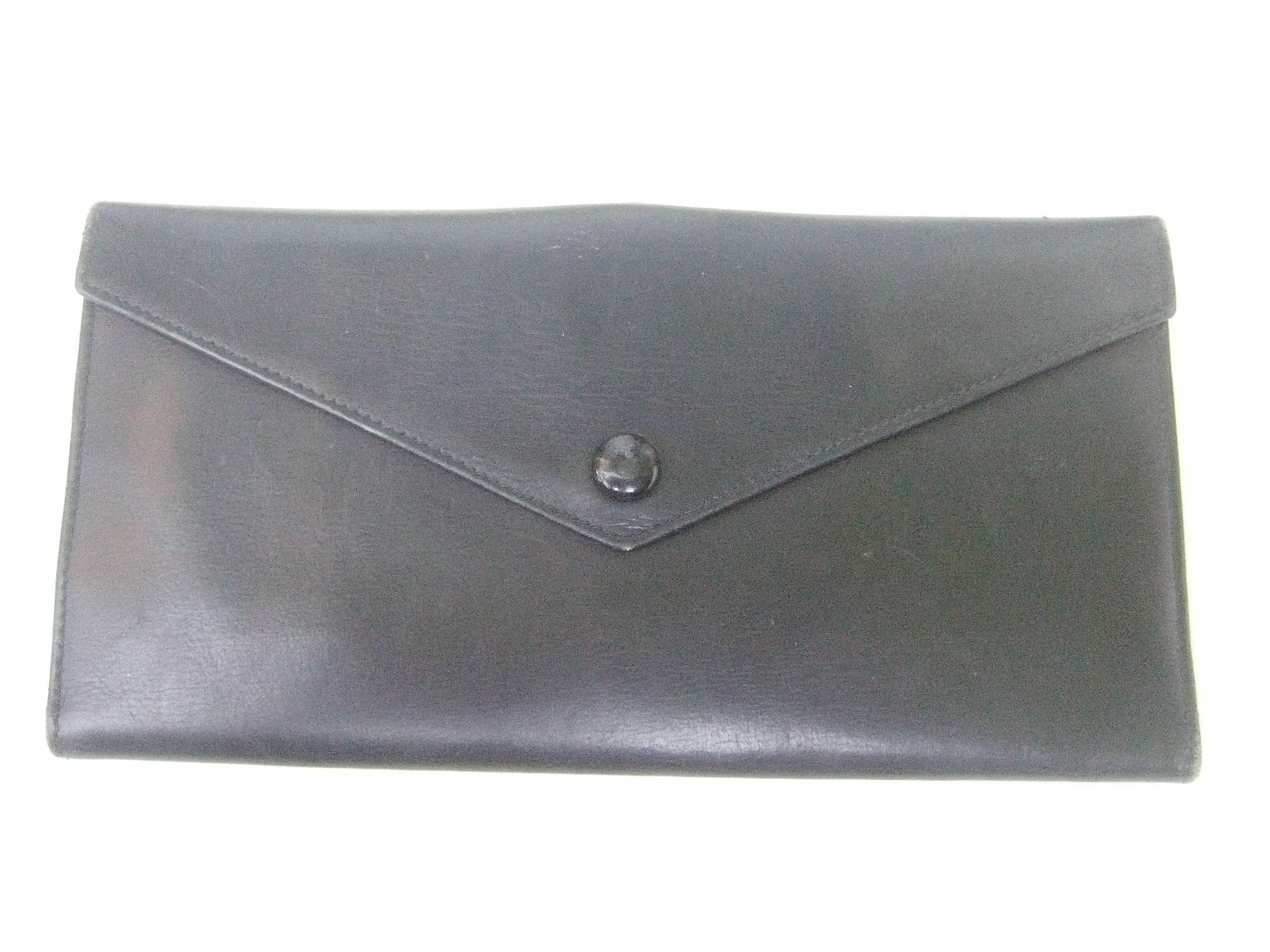 Gucci Rare Black Leather Hand Clasp Wallet c 1970s 2