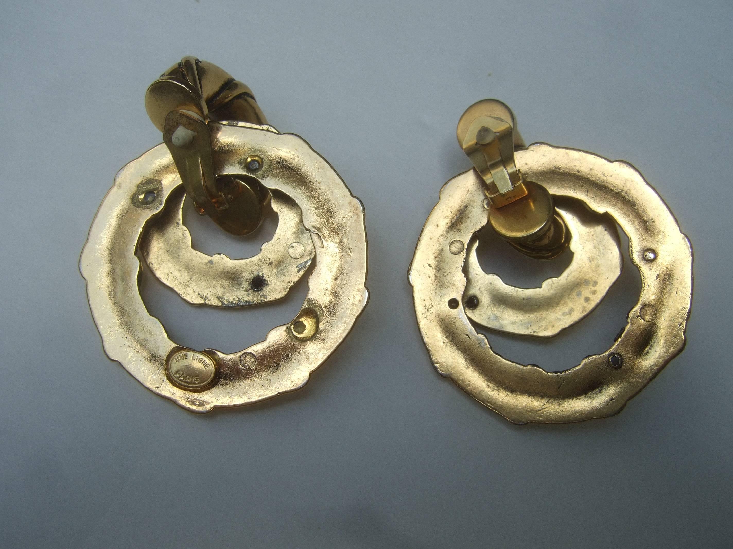  Gilt Metal Interchangeable Hoop Earrings by Une Ligne Paris  For Sale 3