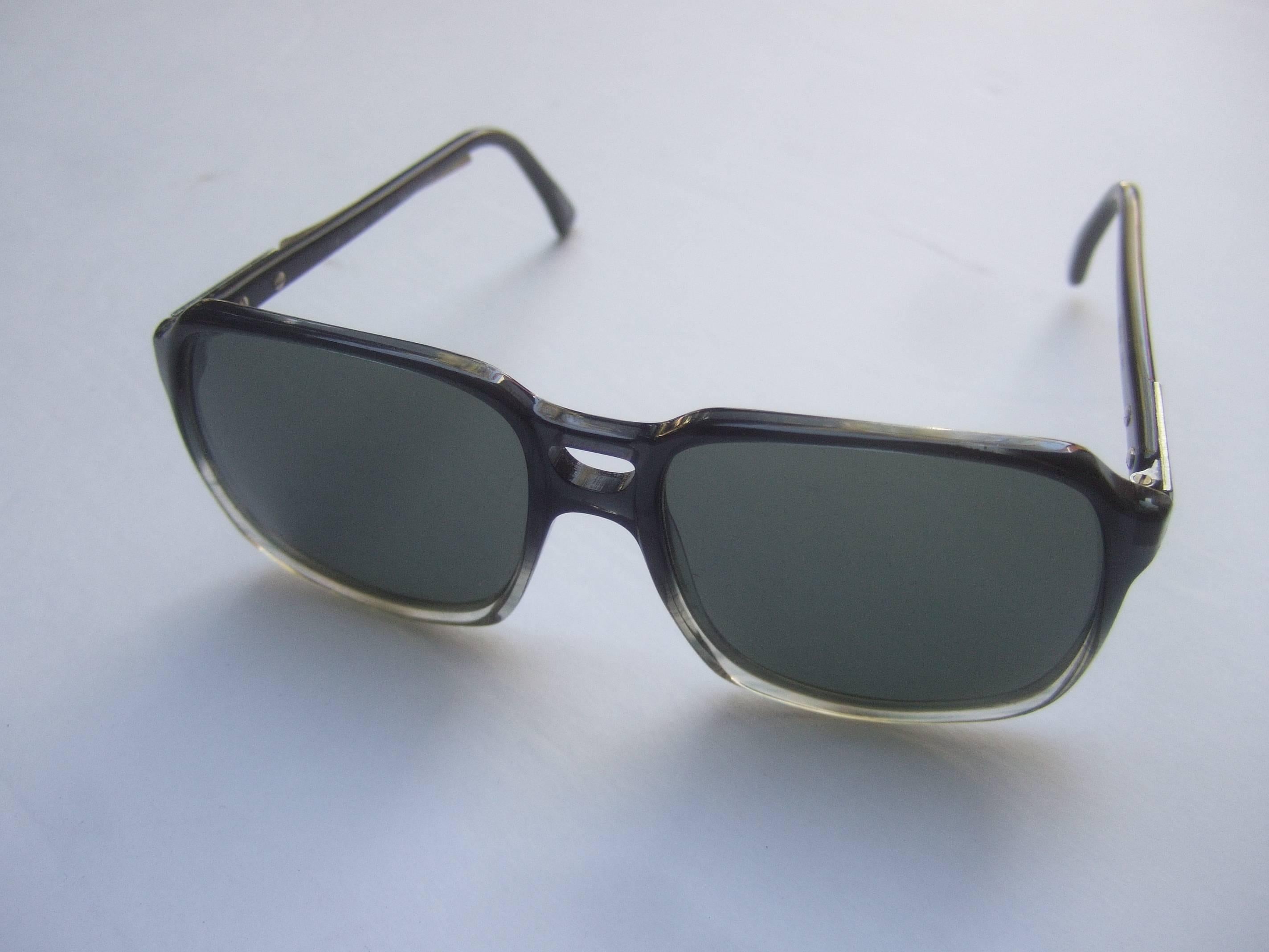 Yves Saint Laurent Gray Lucite Women's Sunglasses c 1980 6