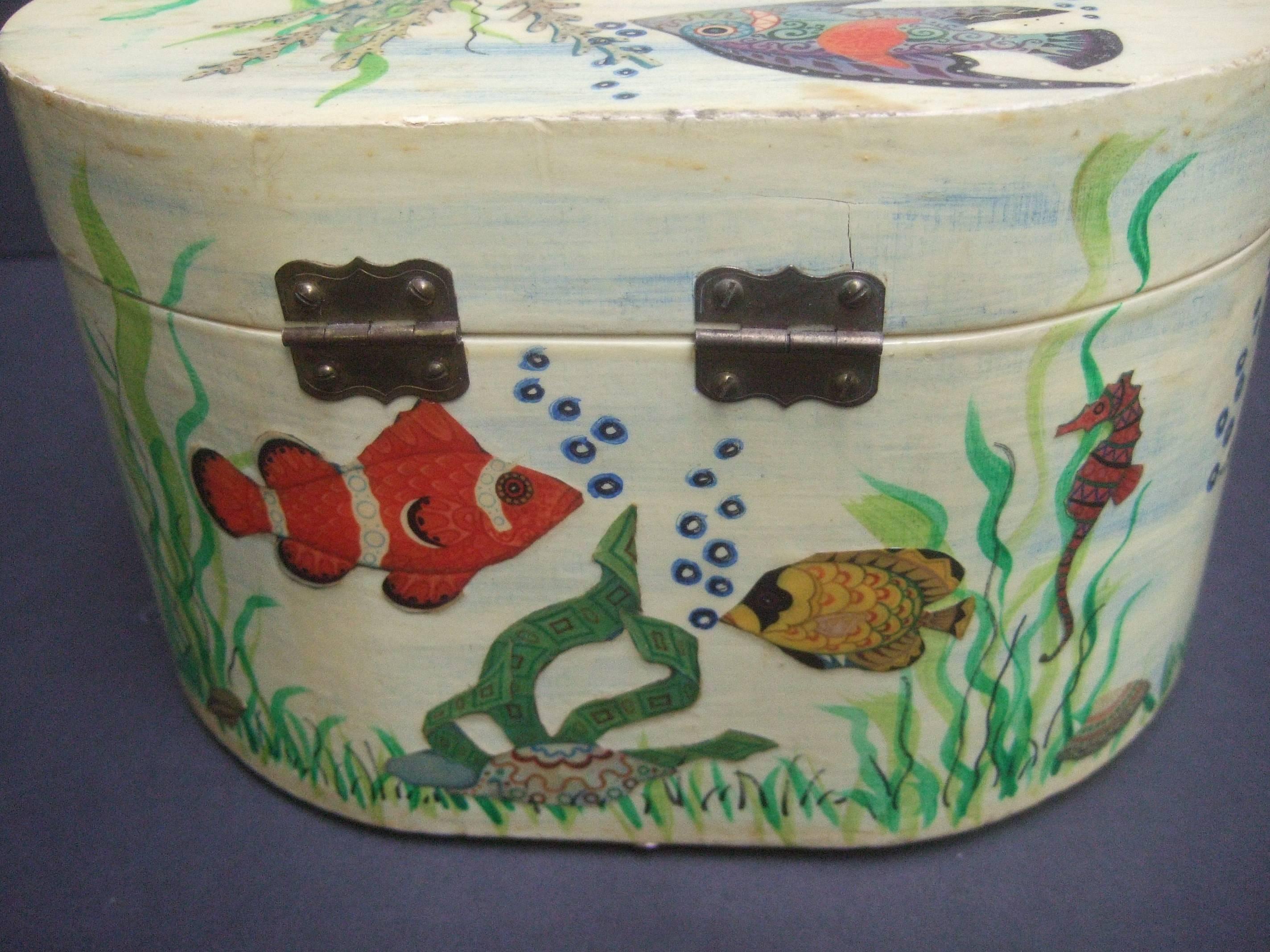 Skurrile Sea Life Decoupage Box Geldbörse von Billie Ross aus Palm Beach  (Beige) im Angebot