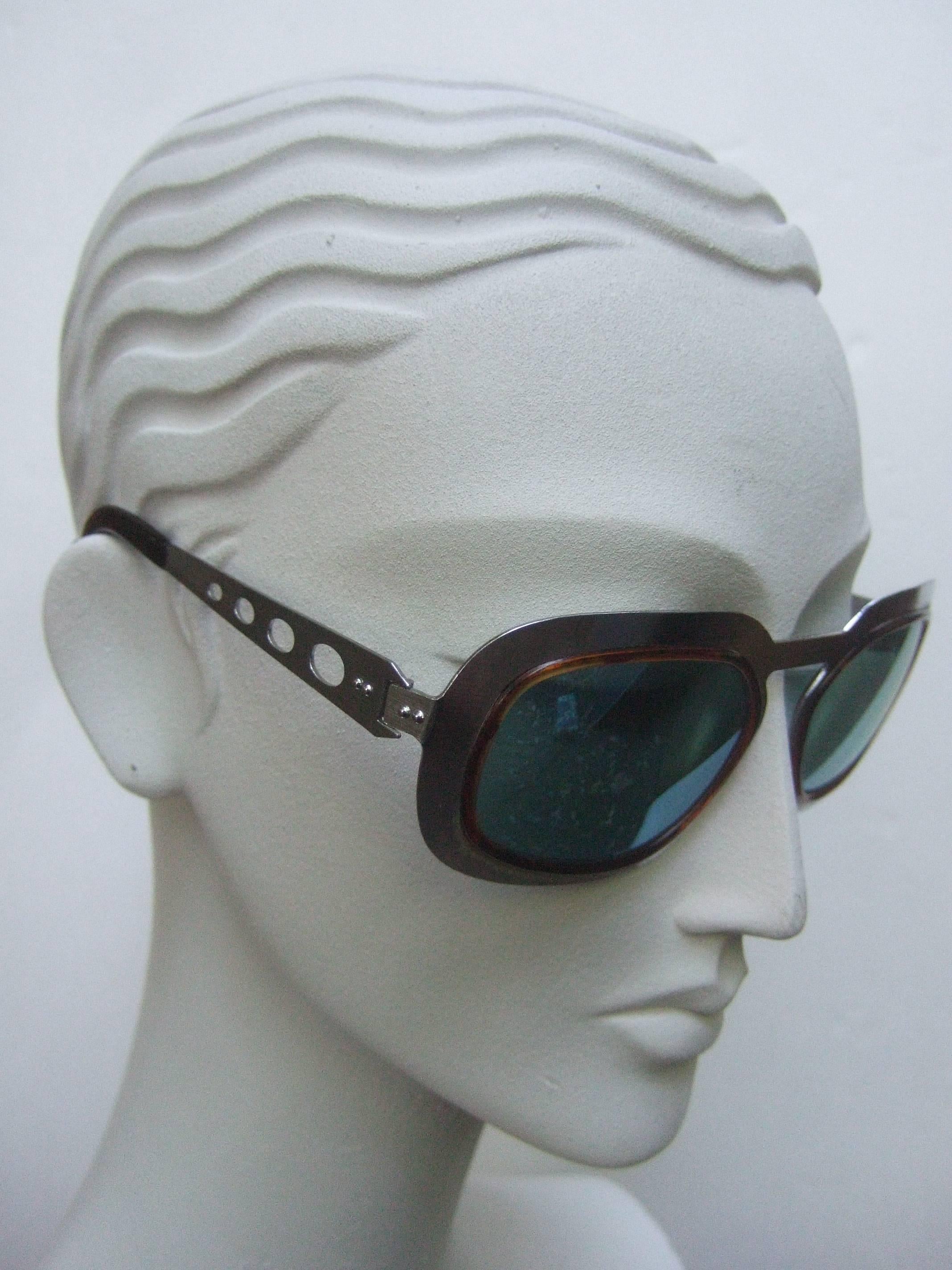 Mod Italian Silver Metal Blue Lens Unisex Sunglasses c 1970 2