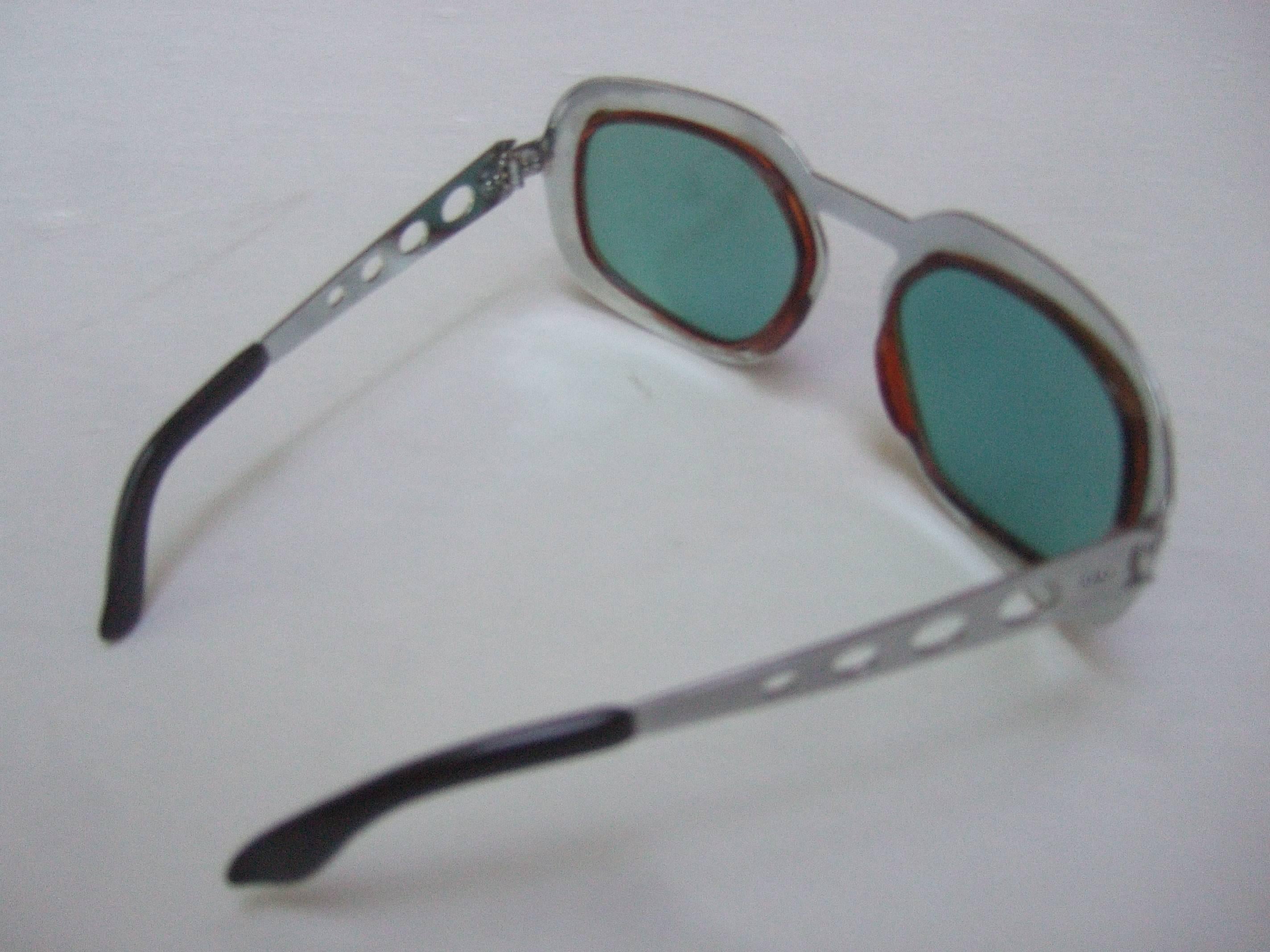 Mod Italian Silver Metal Blue Lens Unisex Sunglasses c 1970 4