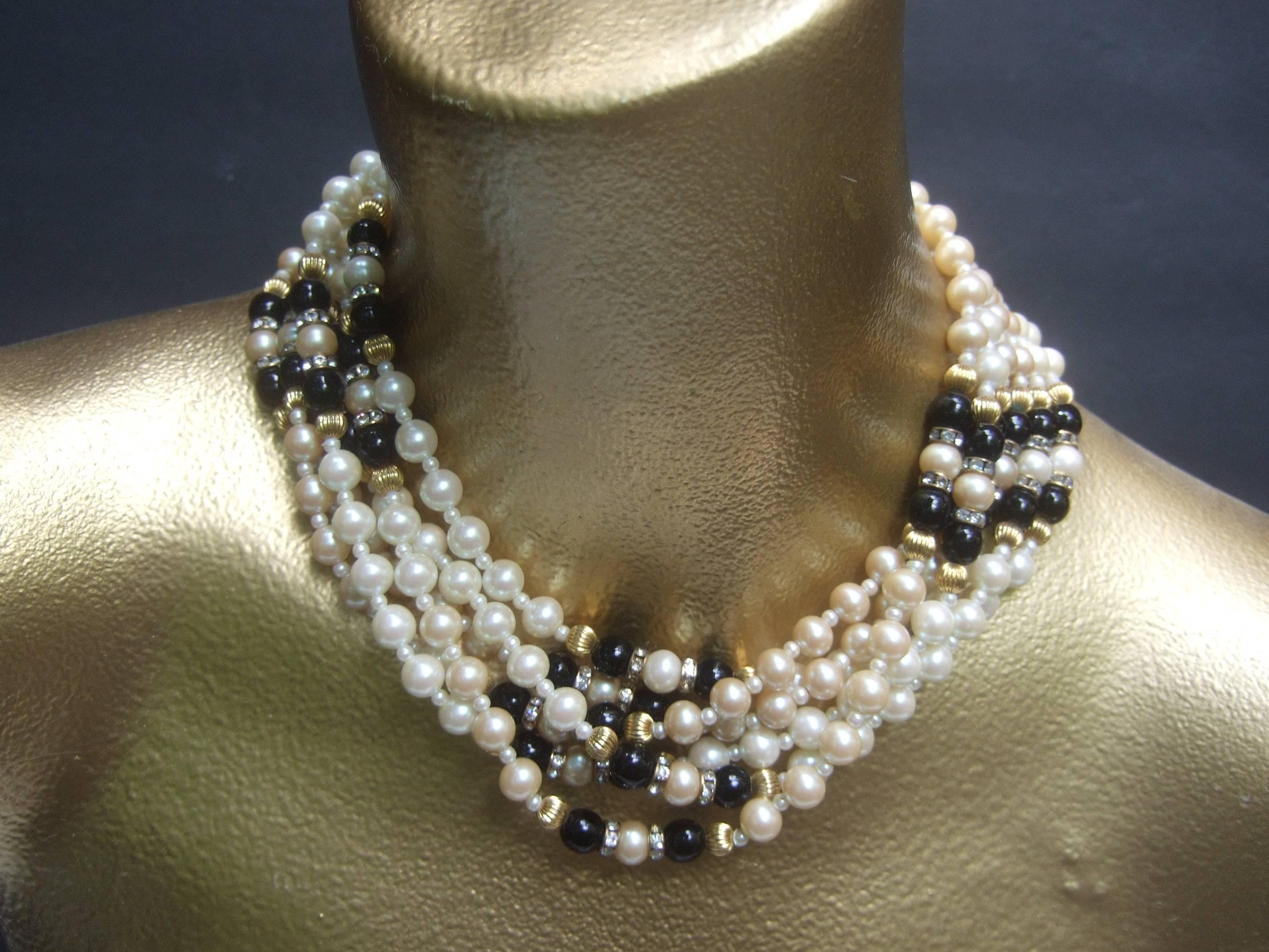Women's Elegant Glass Enamel Pearl Choker Necklace c 1980s