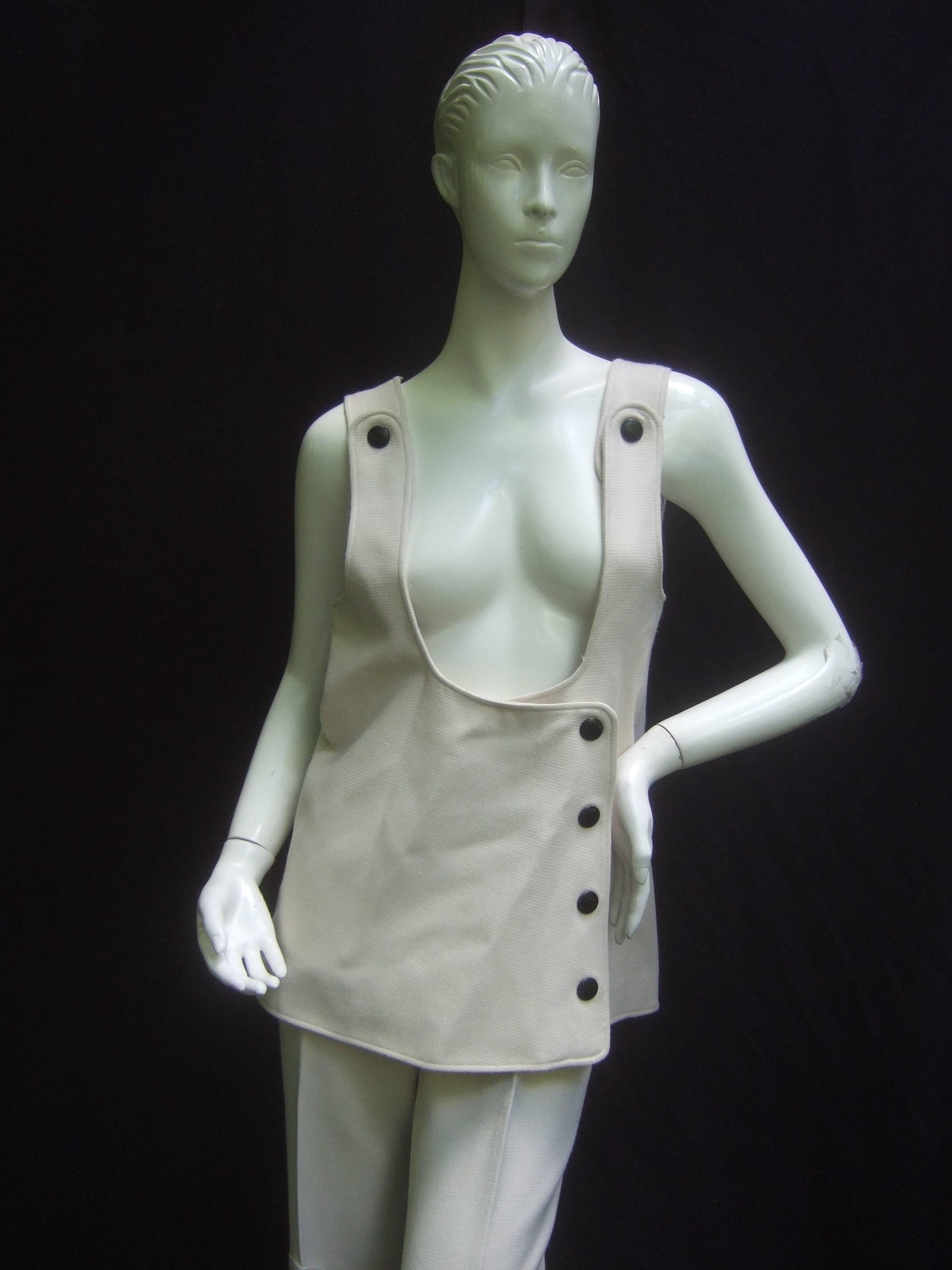 Incredible Space Age Courreges Couture Trouser Suit. 1960's. In Excellent Condition In University City, MO