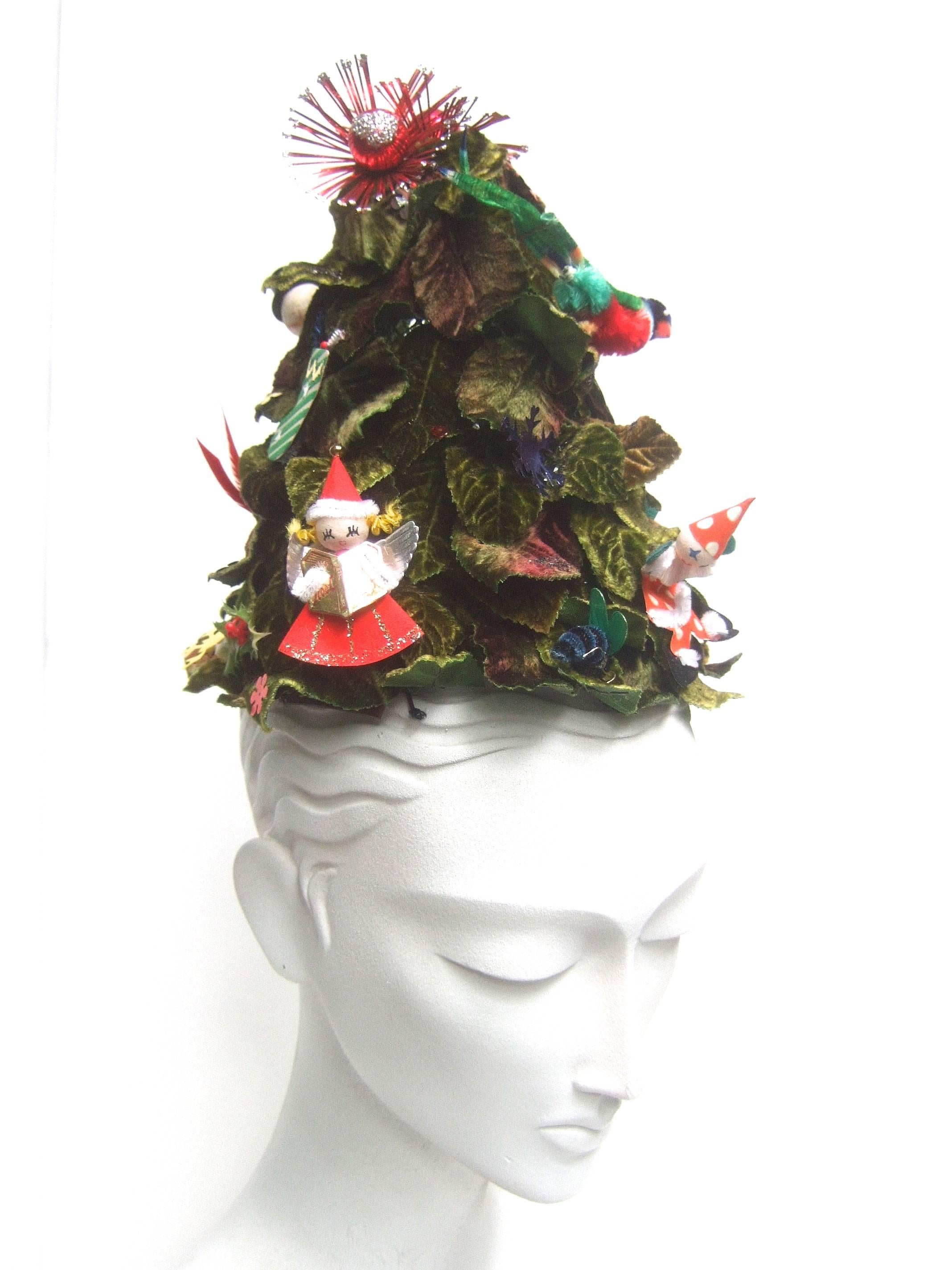 Bes Ben Whimsical Winter Wonderland Christamas Tree Hat c 1950  2