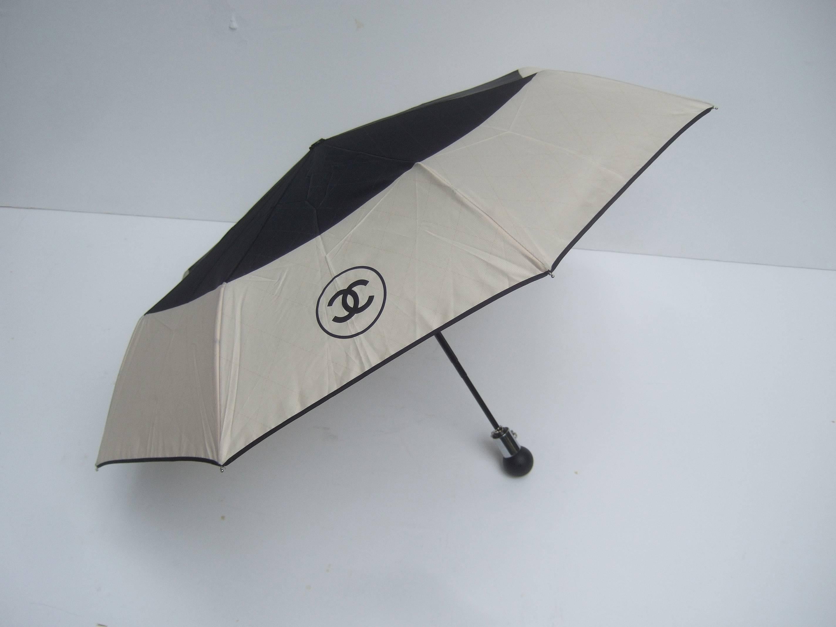 Chanel Stylish Black and Tan Nylon Umbrella in Chanel Box 2