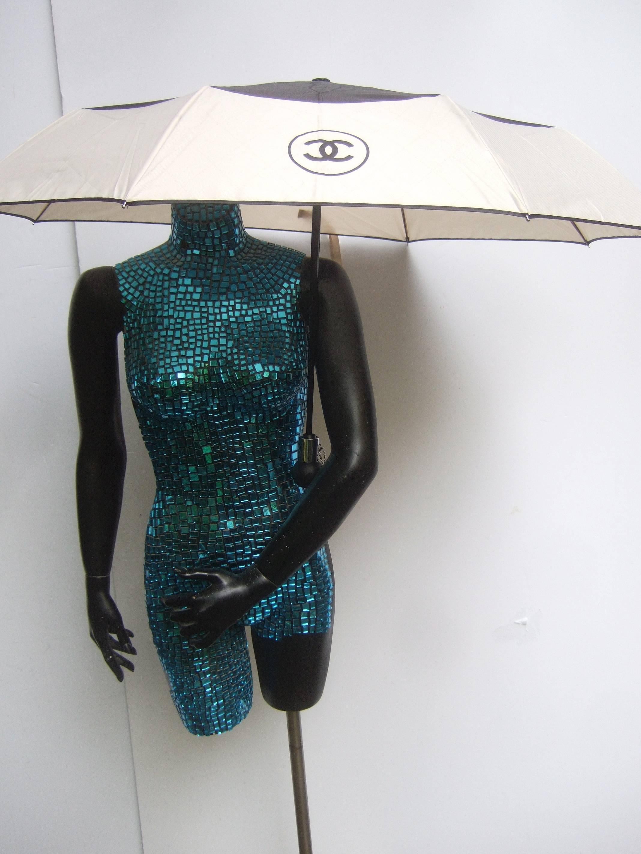 Chanel Stylish Black and Tan Nylon Umbrella in Chanel Box 3