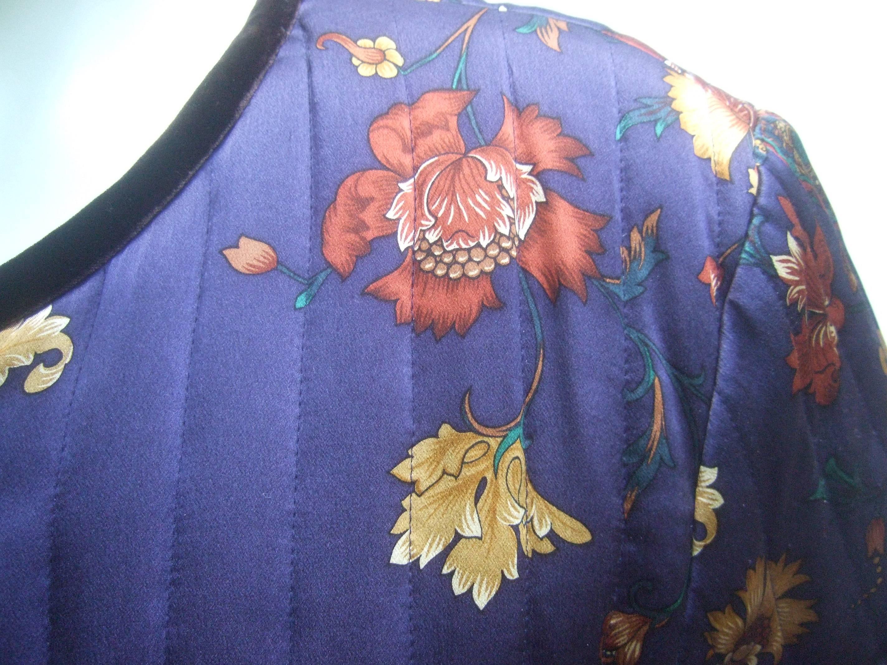 Exotic Silk Paisley Floral Quilted Boxy Jacket by Worth c 1990s In Excellent Condition In University City, MO