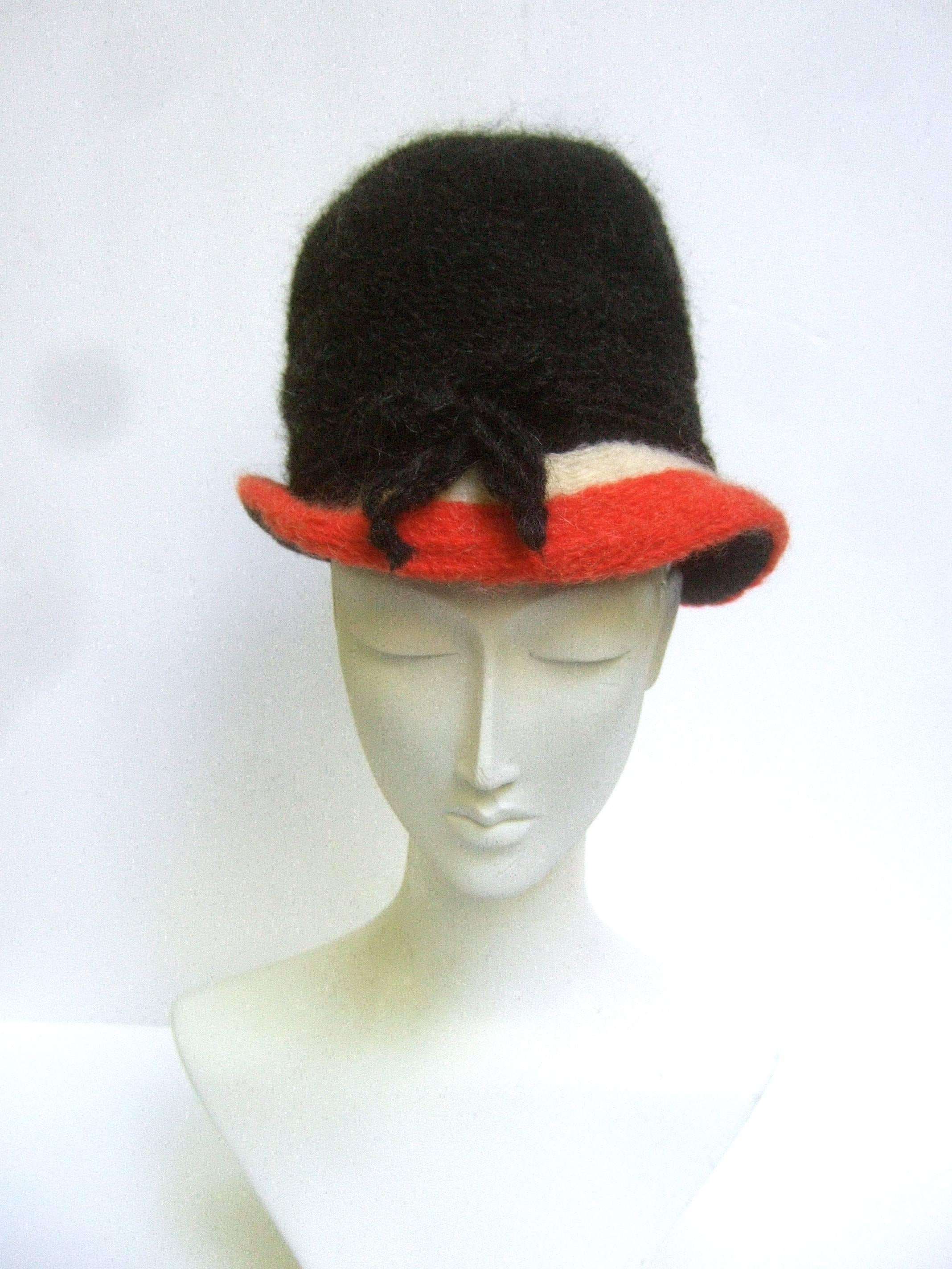 Yves Saint Laurent Stylish Wool Knit Hat c 1970 In Good Condition For Sale In University City, MO