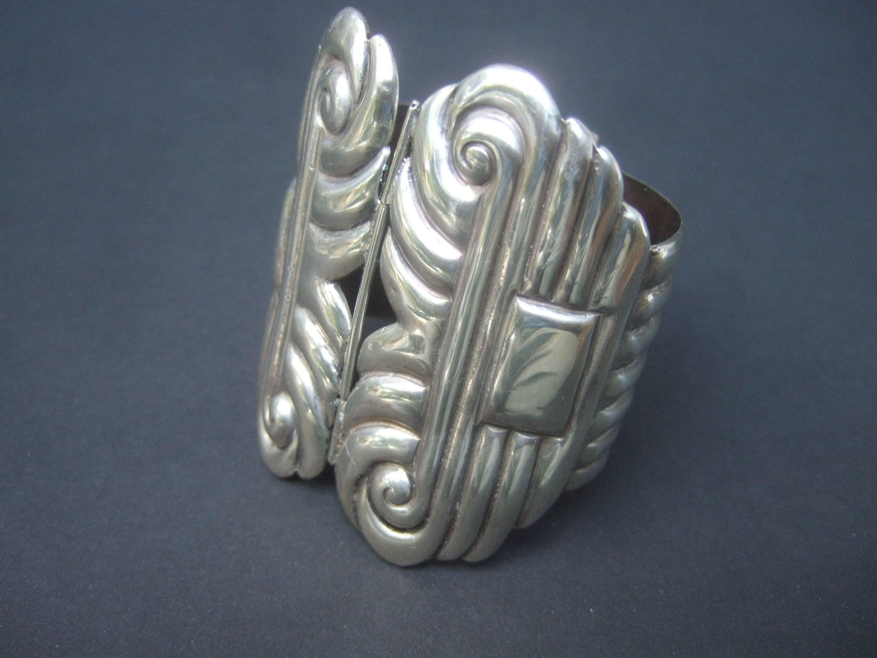 Mexican Sterling Massive Hinged Artisan Cuff Bracelet c 1940s In Good Condition In University City, MO