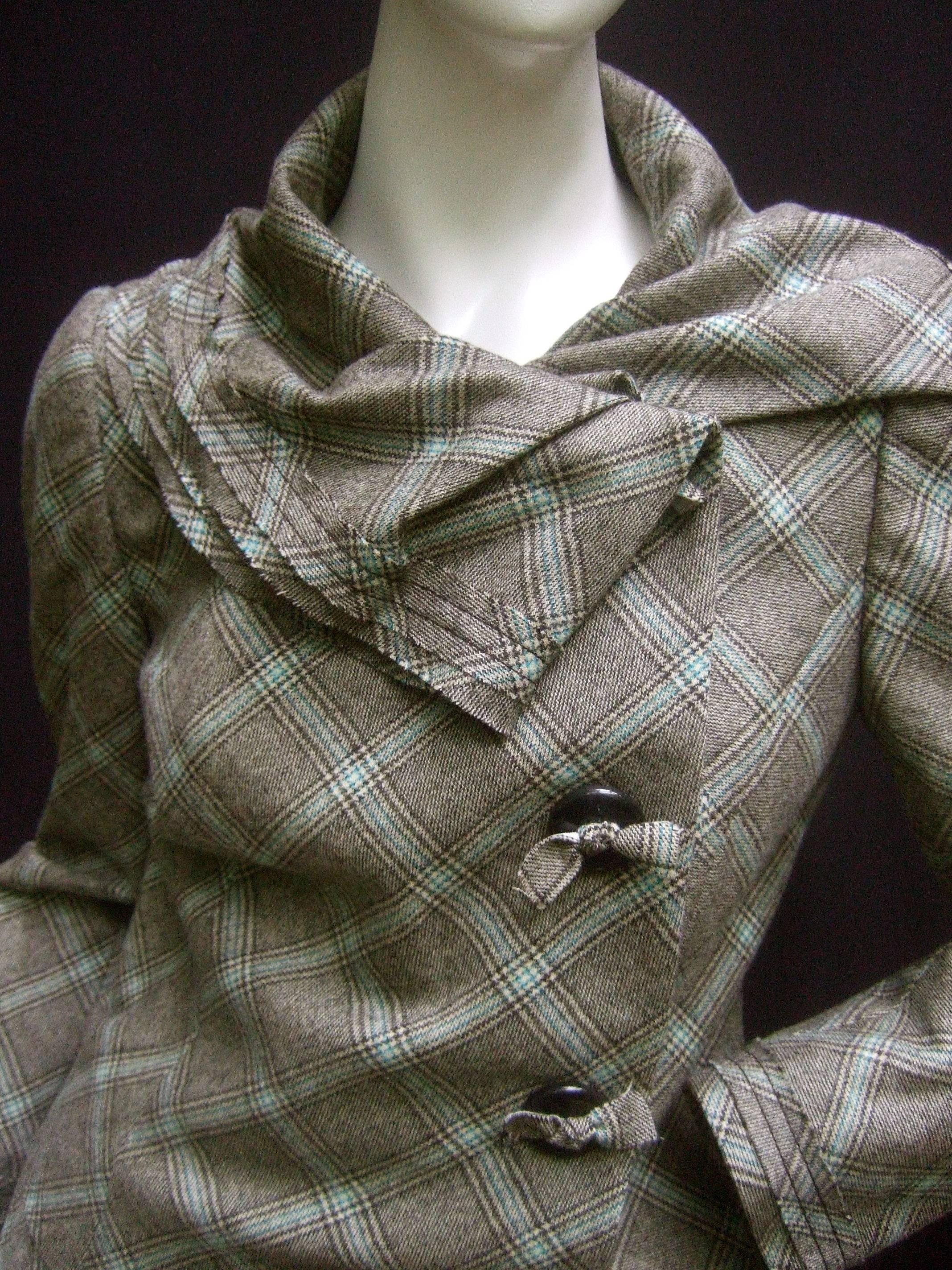 Carolina Herrera Brown Plaid Wool Skirt Suit Made in Italy  In Excellent Condition In University City, MO