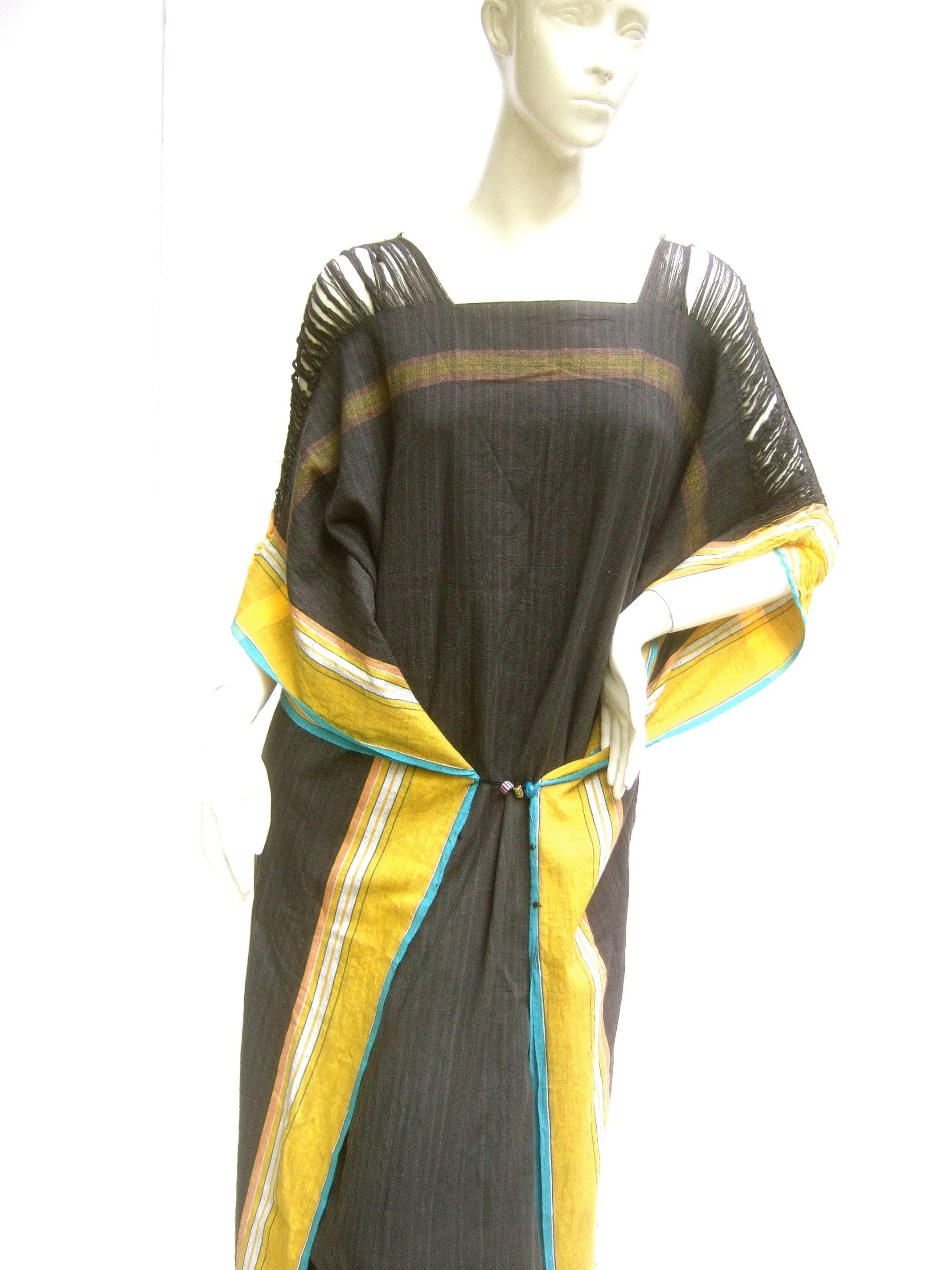 South African 1970s Ethnic Cotton Caftan In Excellent Condition In University City, MO