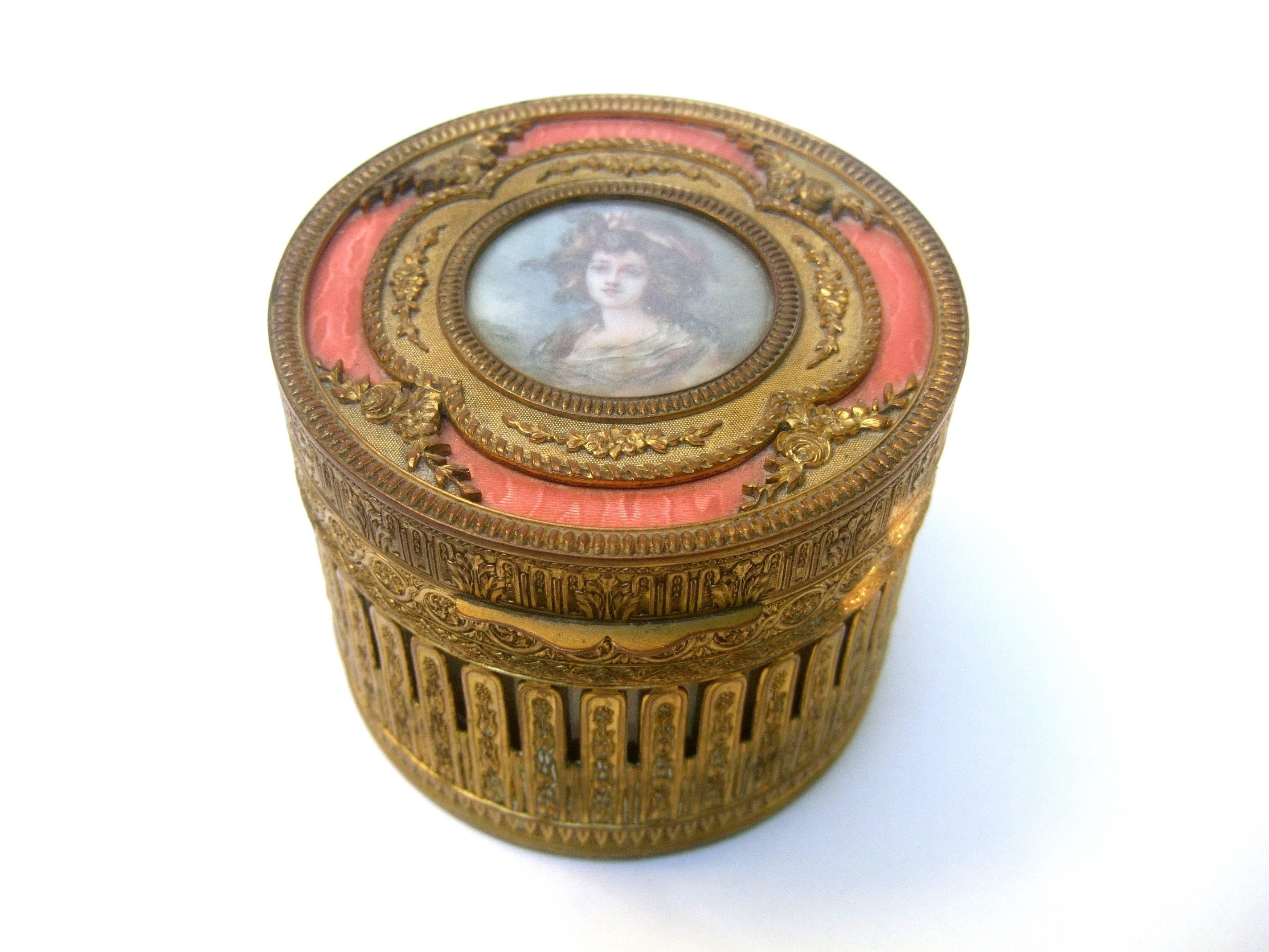 Brown French Gilded Brass Metal Vanity Trinket Box
