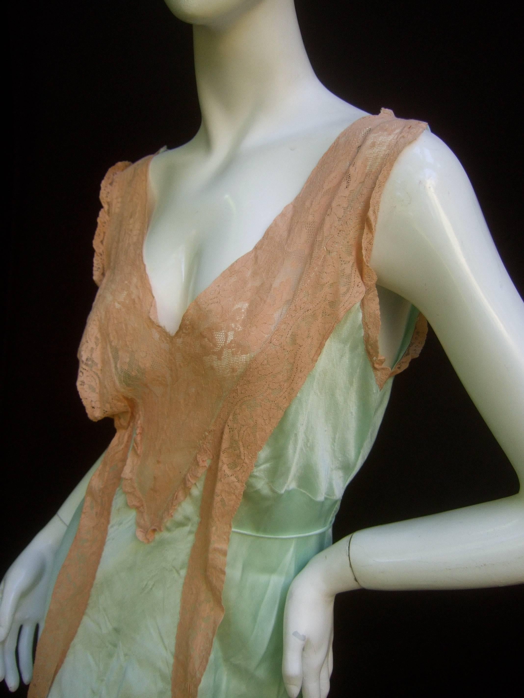 Brown 1940s Luxurious Mint Green Silk Gown 