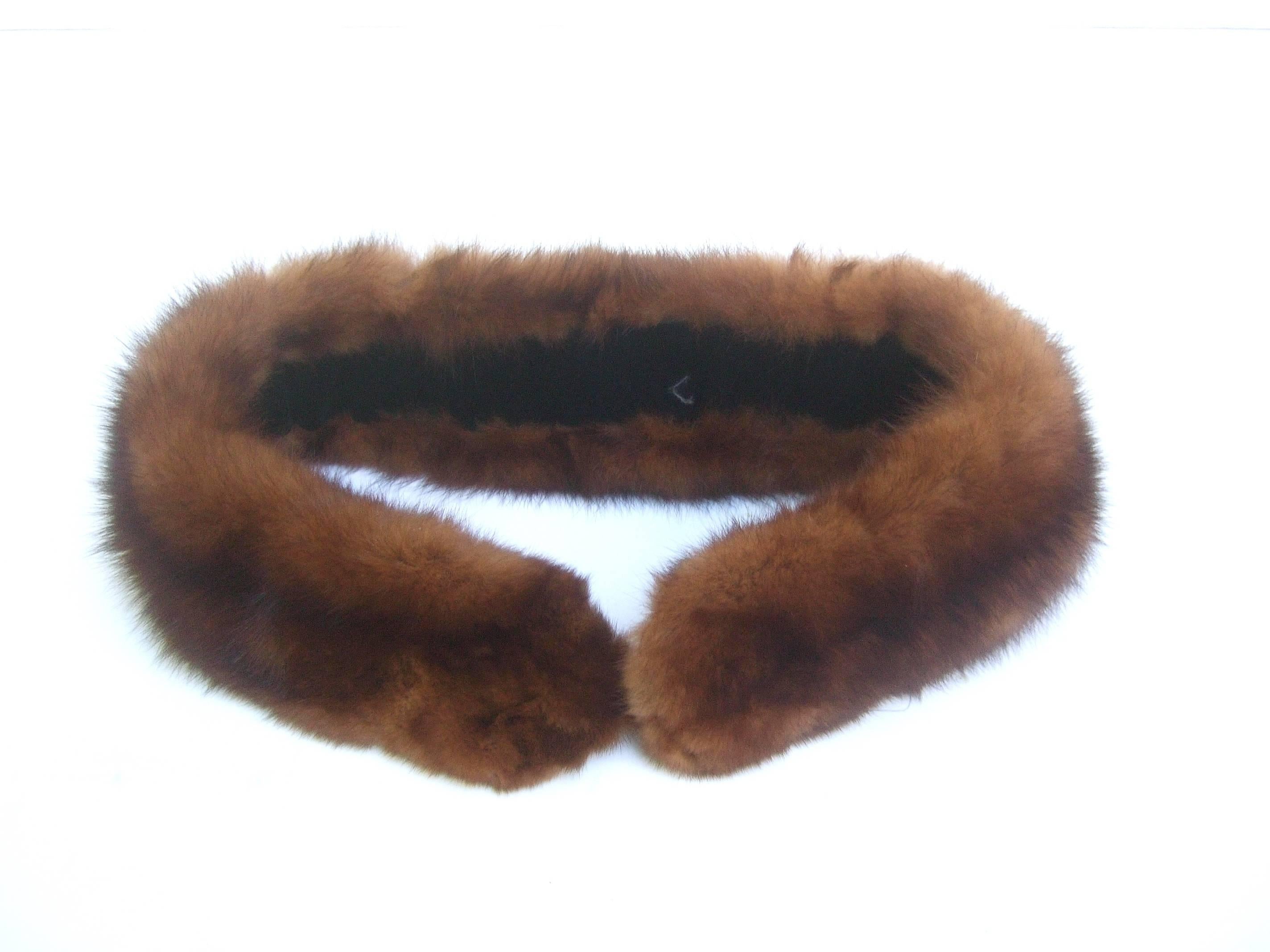 Luxurious Plush Sable Fur Collar c 1960 1