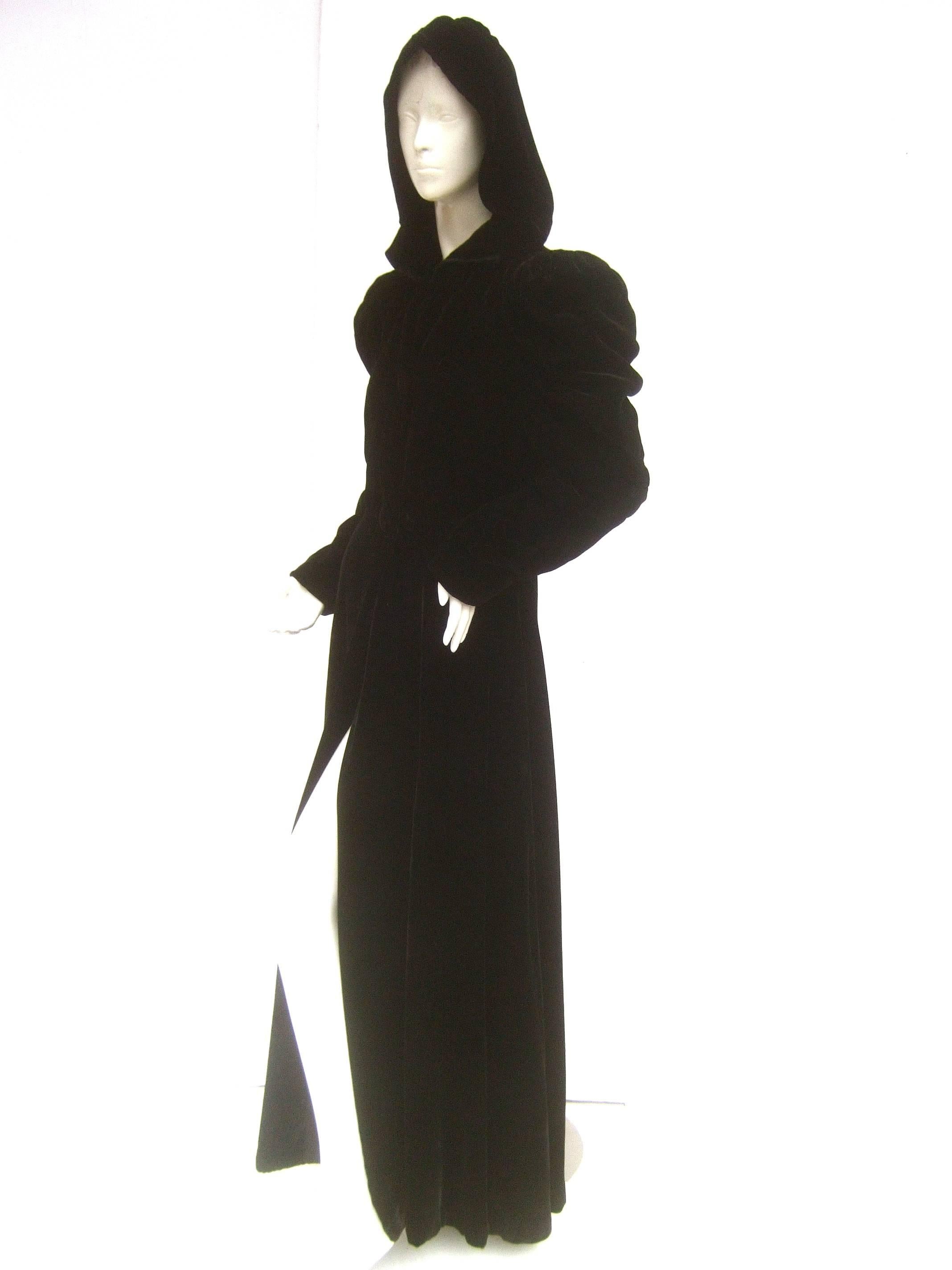 Women's Dramatic Black Silk Velvet Hooded Opera Coat c 1950