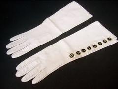 Moschino Italy Ivory Kidskin Typewriter Key Button Gloves c 1990