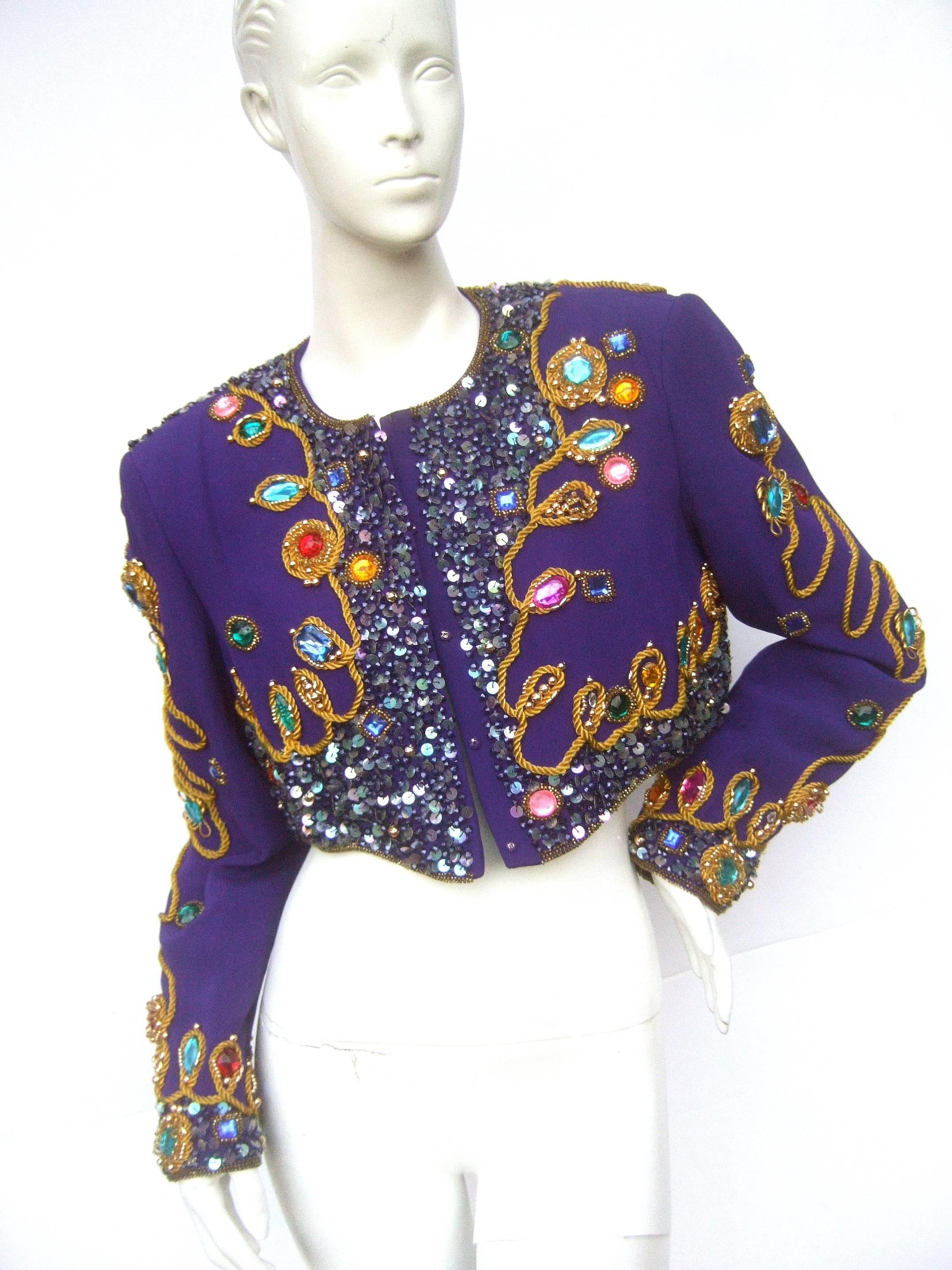 Spectaculaire veste boléro en soie violette incrustée de bijoux c. années 1980 1